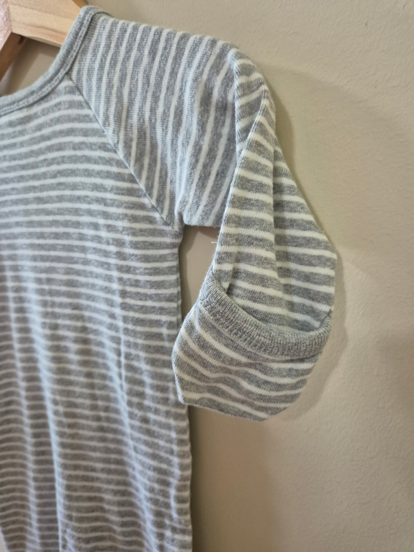 BONDS Onesie 🤍 Size 00