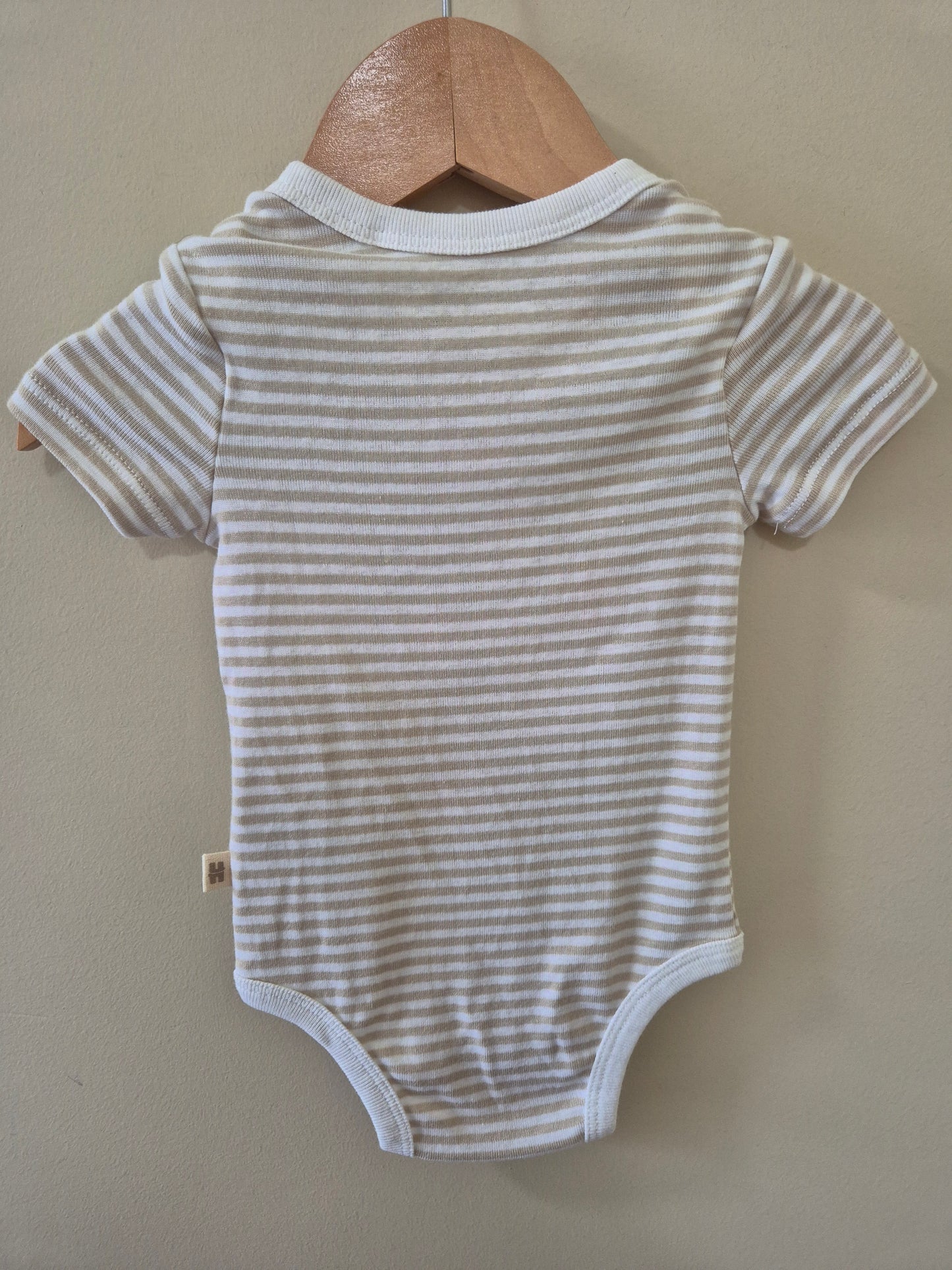 BNWT Huggies Outfit Set Size 000