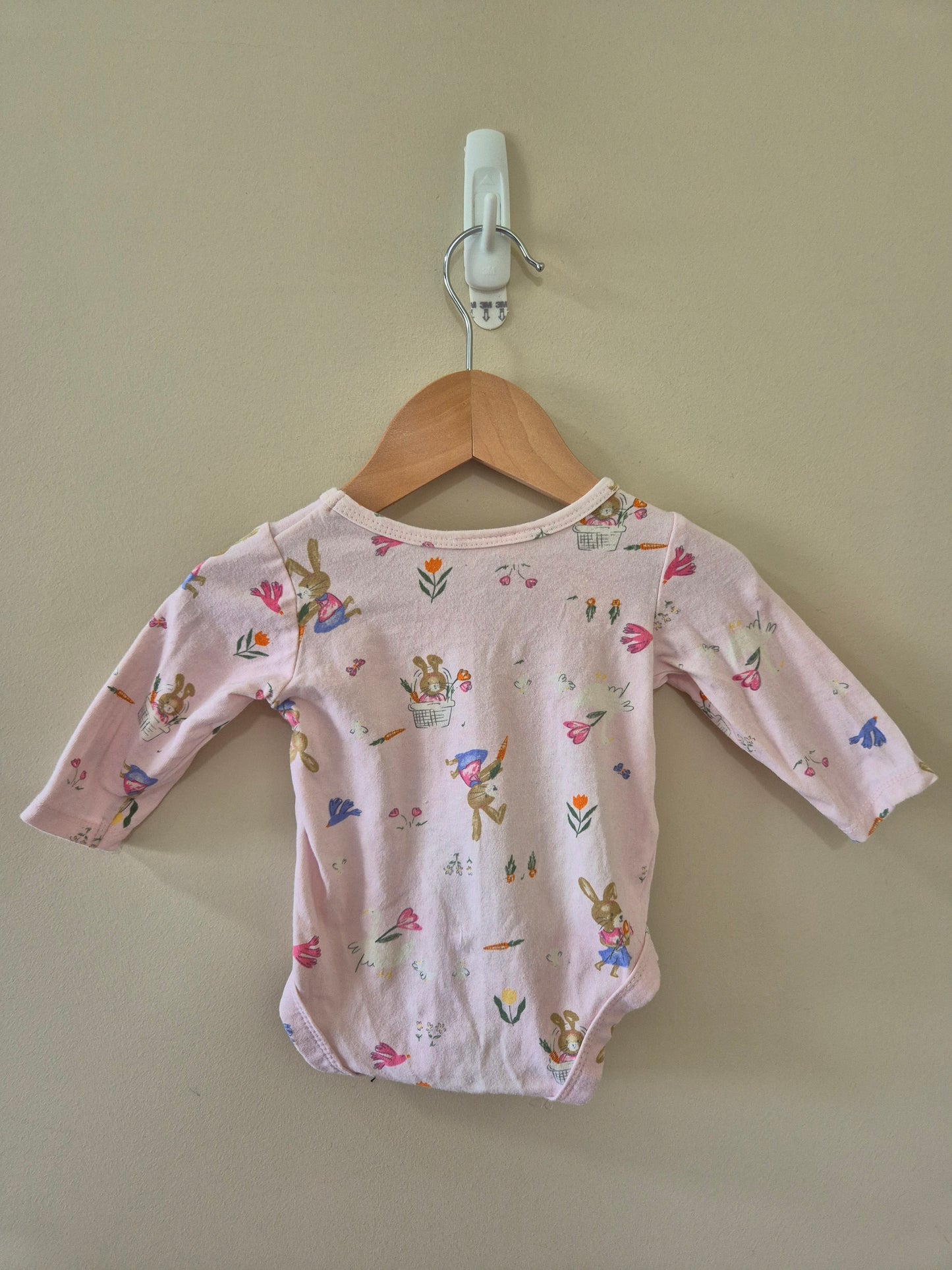 Dymples Bunny Long Sleeve Onesie Size 00