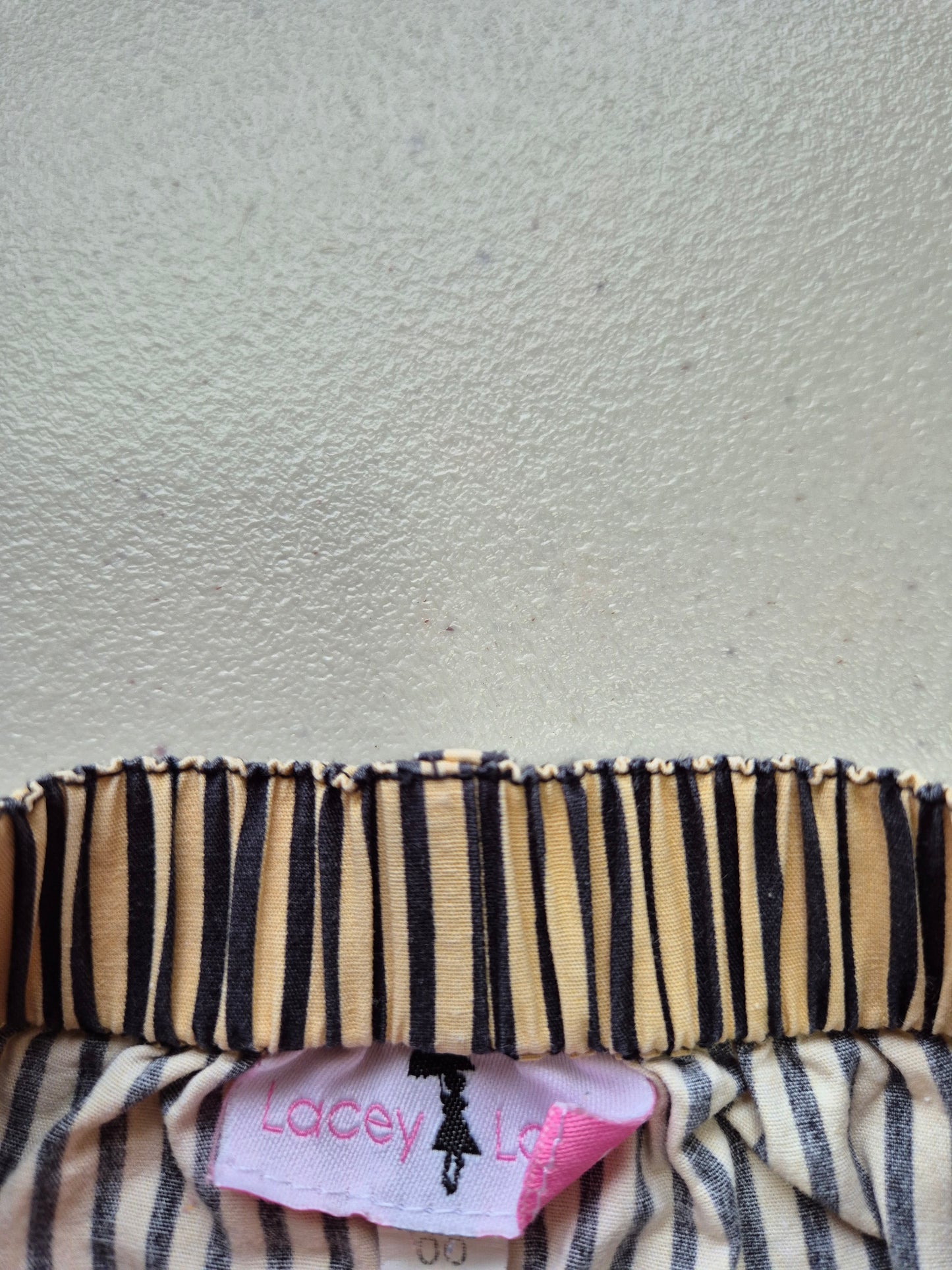 Lacy Lane Shorts - Size 00