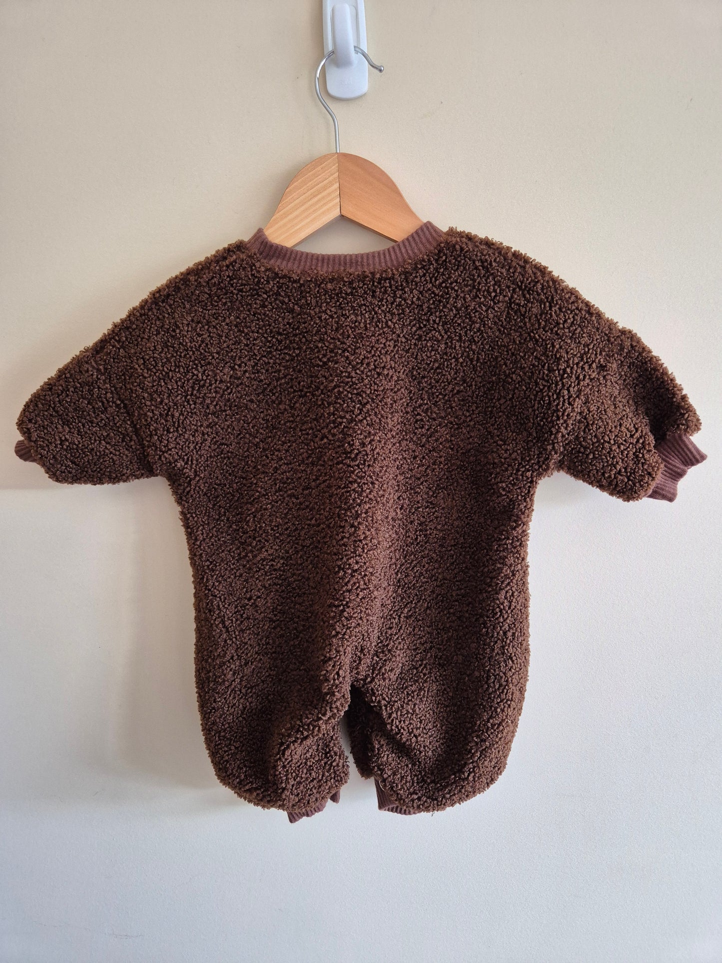 Cinnamon Baby Onesie Size 000