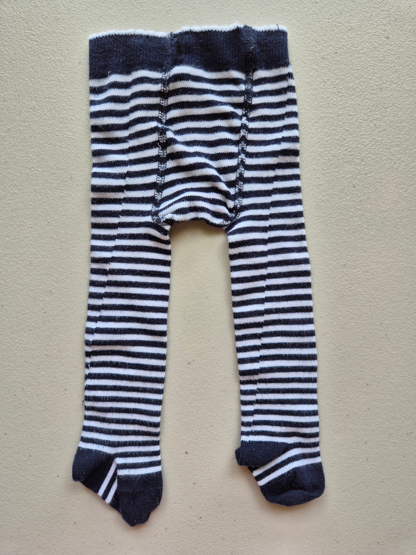 Marquise Closed Foot Leggings Size 0-6 months