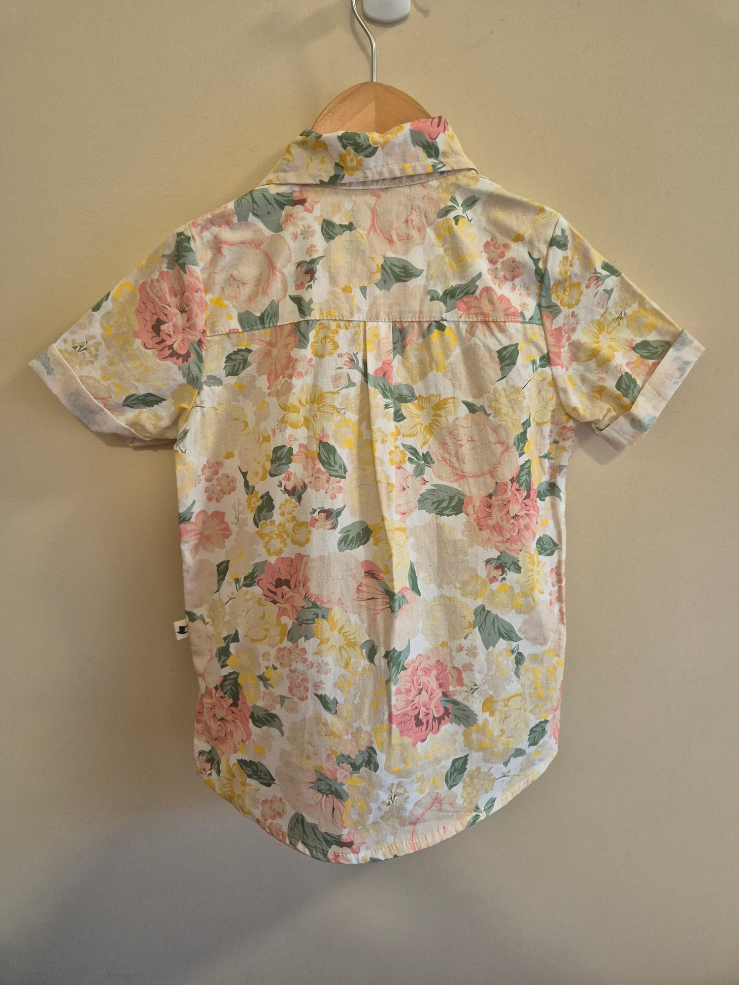 BNWT my brother john Button Up Floral Shirt Size 3