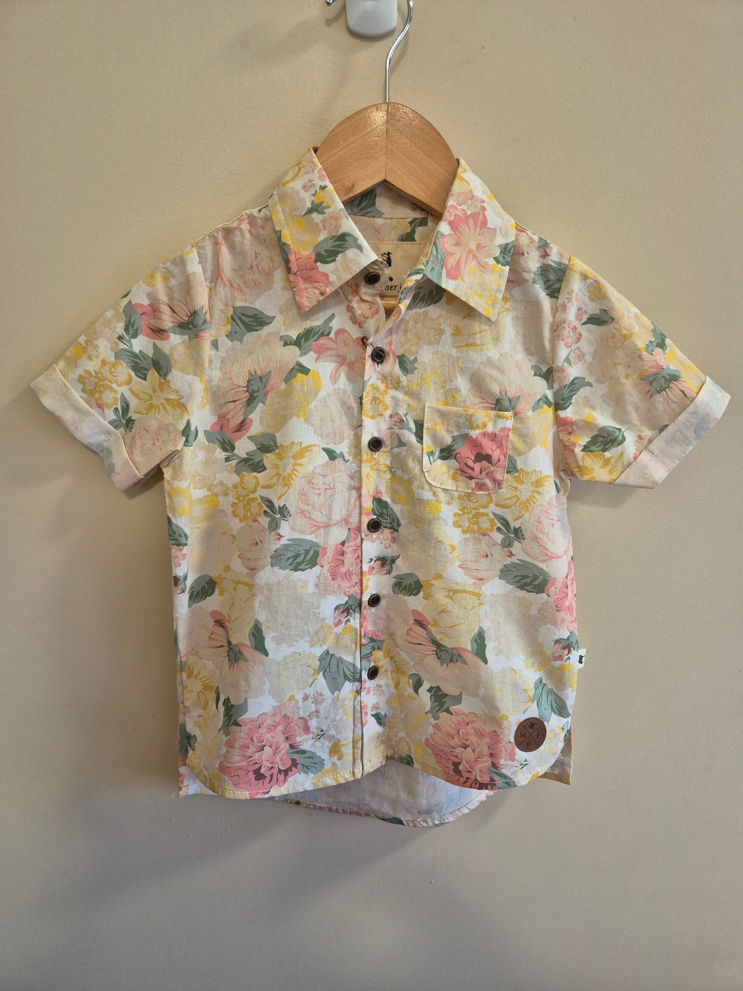 BNWT my brother john Button Up Floral Shirt Size 3