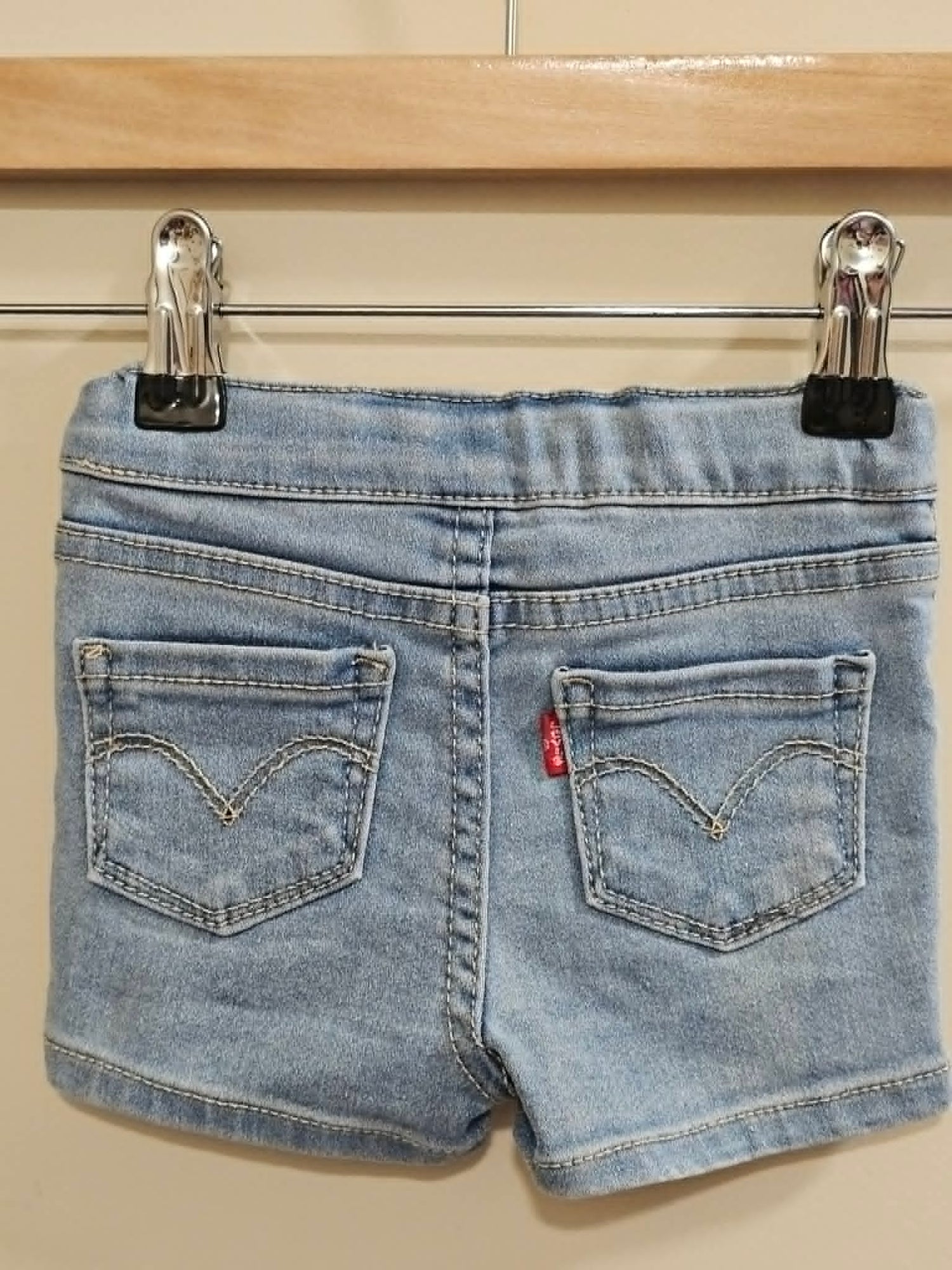 Levi's Denim Shorts Size 00