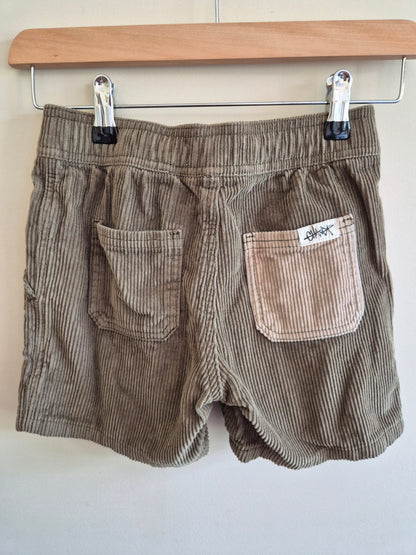 Ghanda Corduroy Shorts Size 5-6