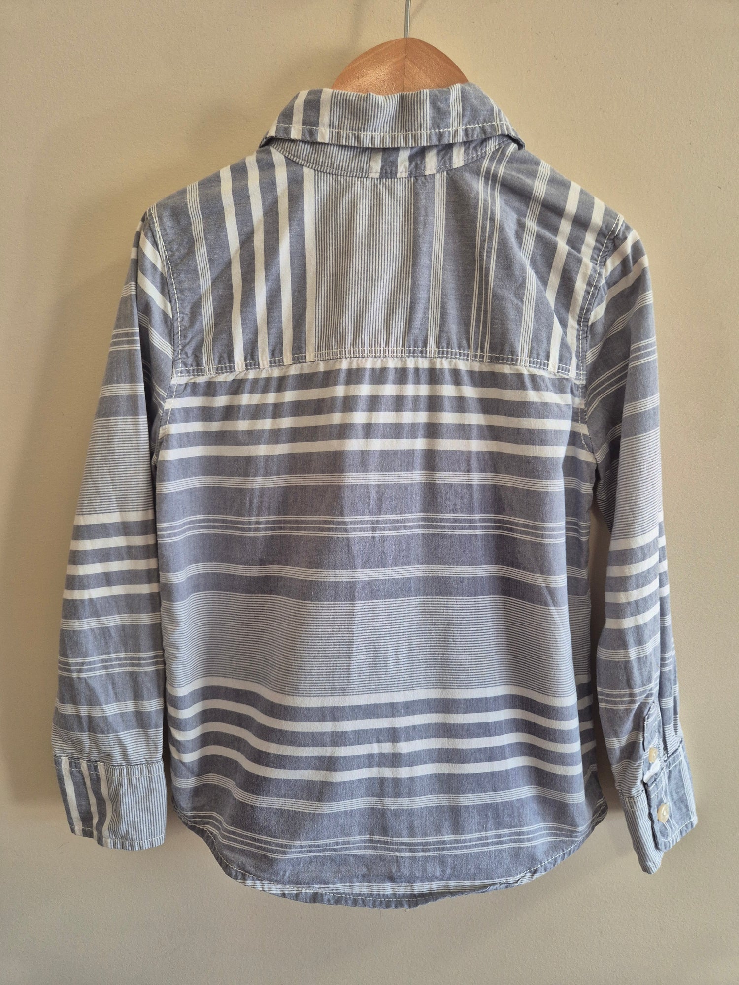 OshKosh B'gosh Long Sleeve Button Up Shirt Size 4/5