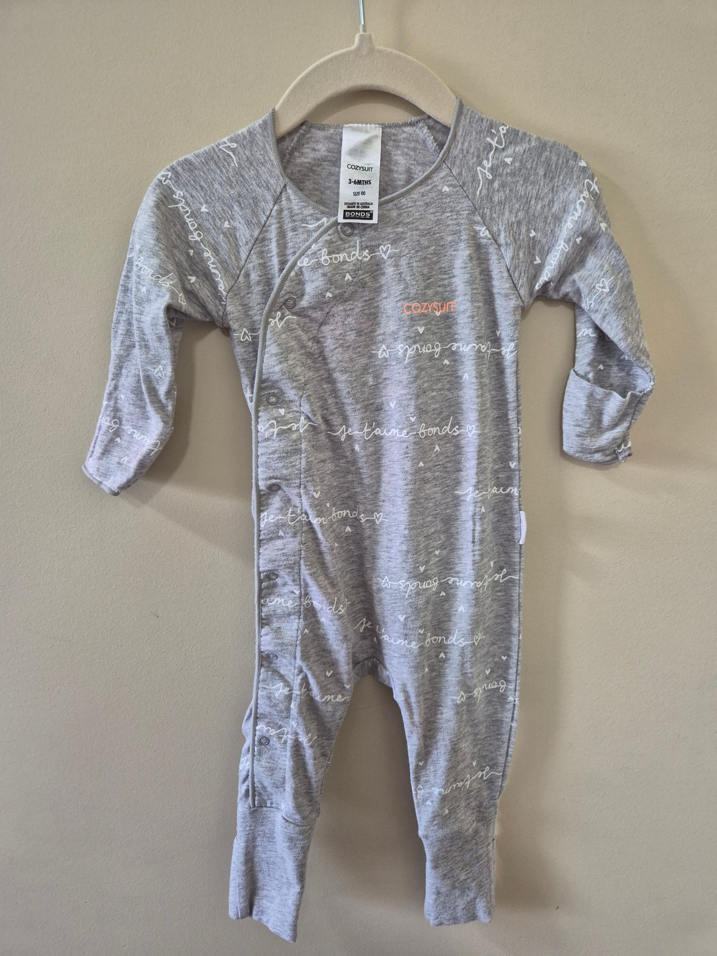 BONDS Grey Cozysuit - Size 00