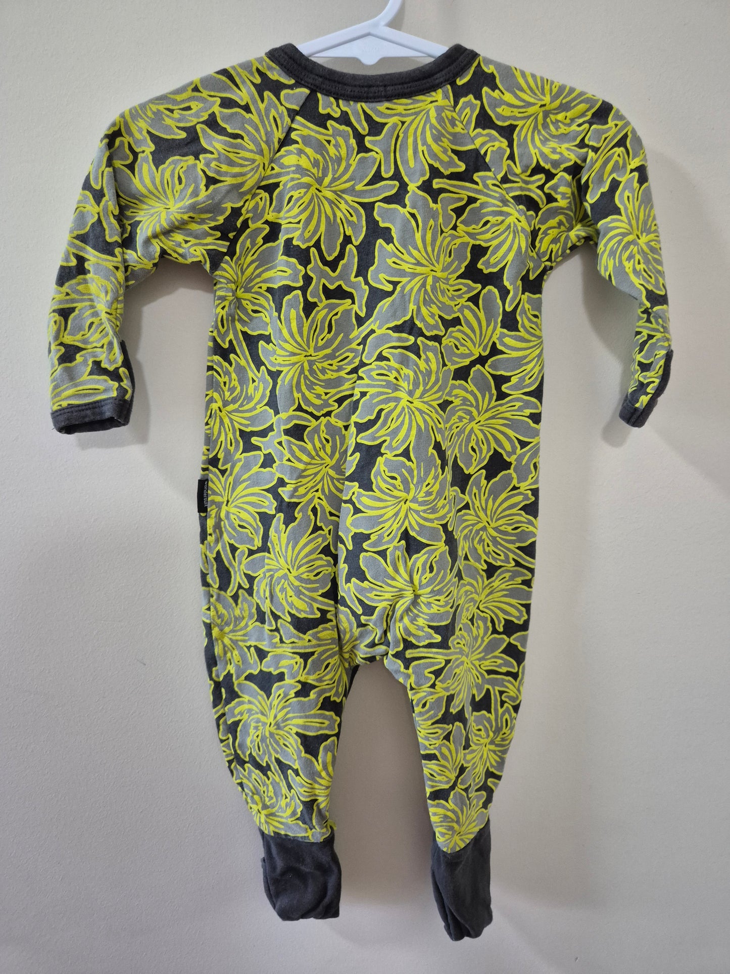 BONDS Onesie Size 3-6 months