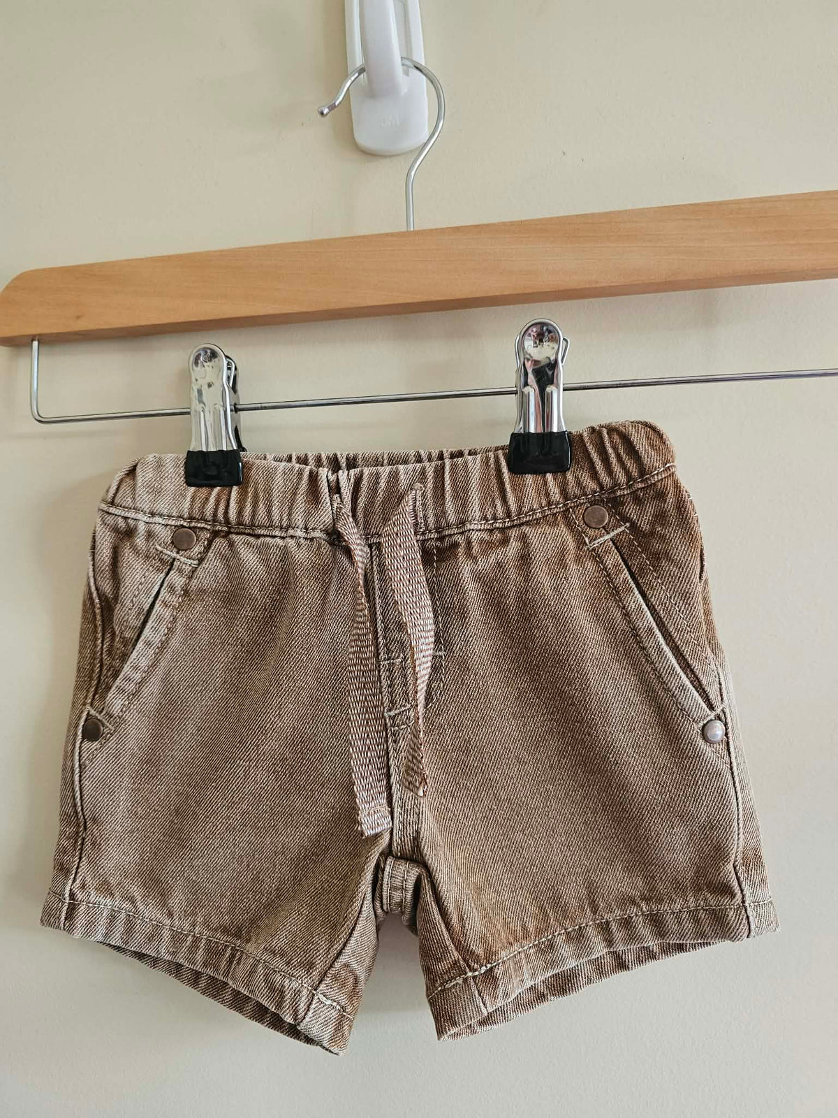 Bebè Shorts Size 0
