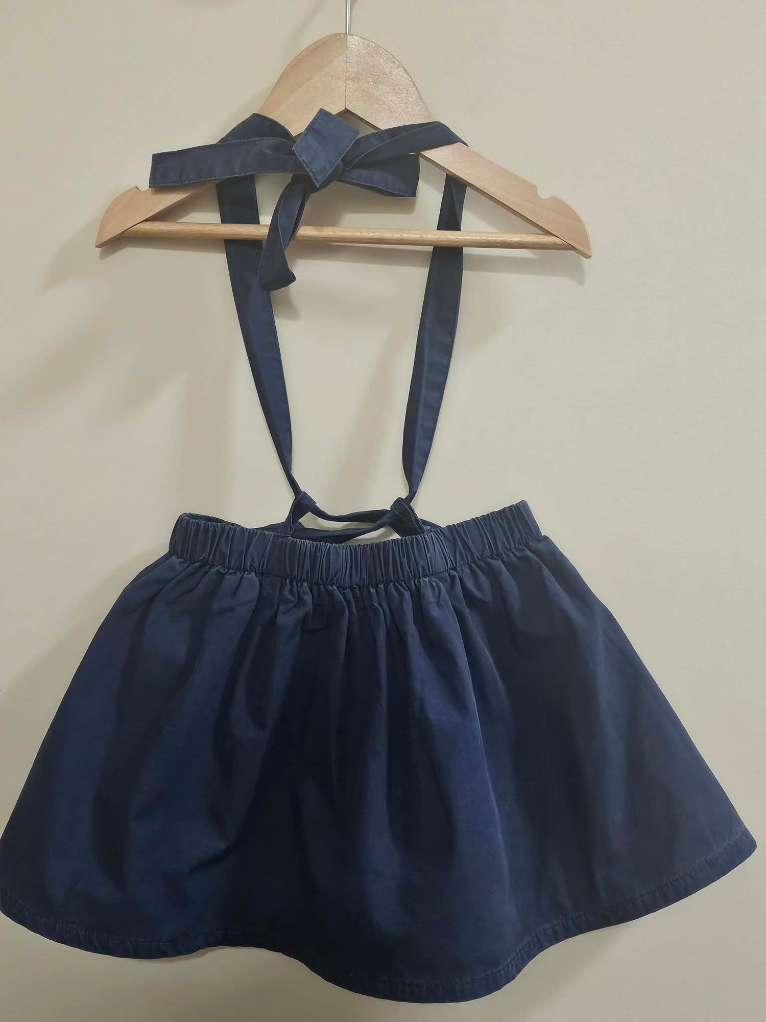 La Sienna Skirt With Suspenders Size 3