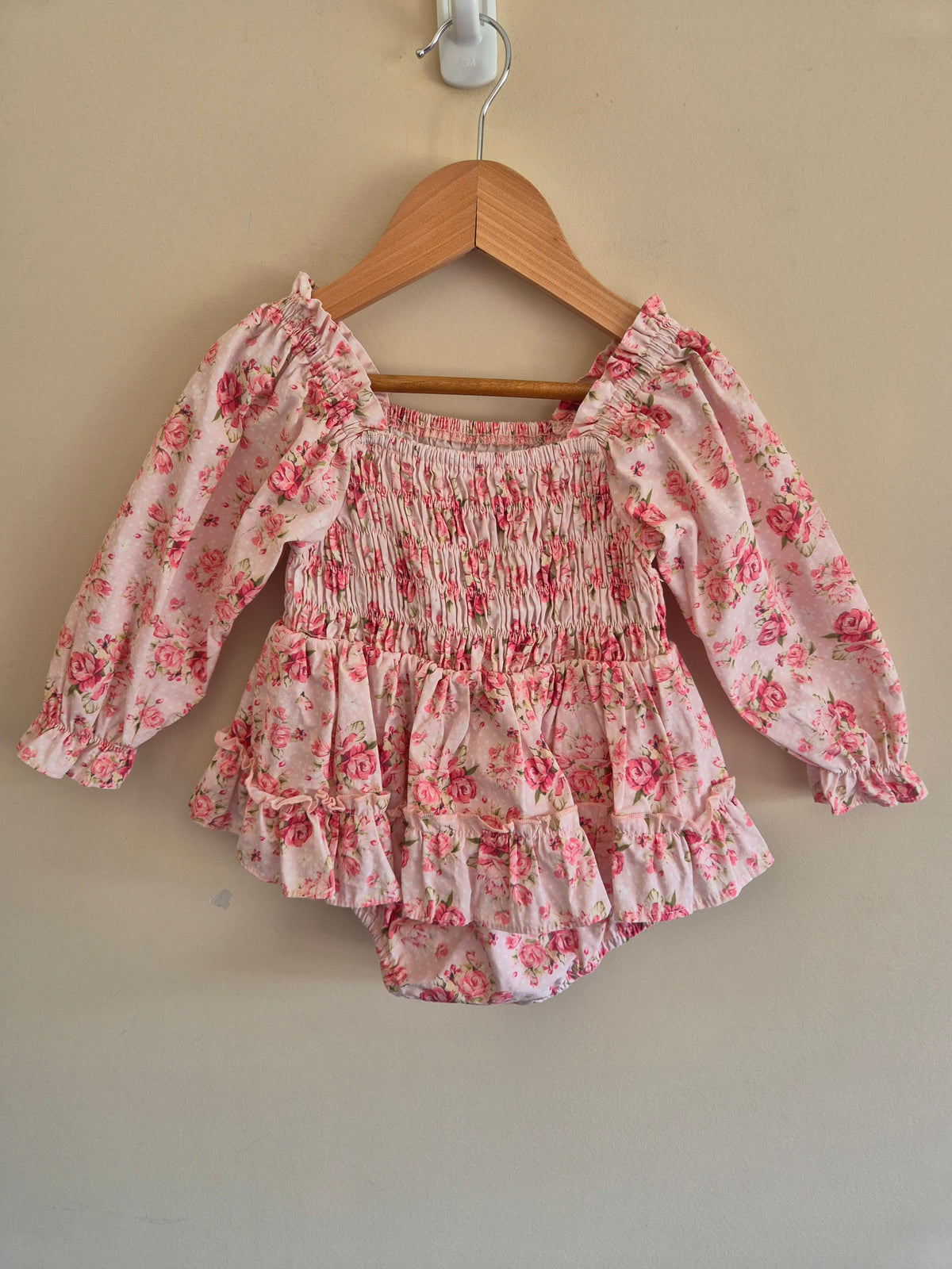 Arabella & Rose Long Sleeve Bodysuit Dress Size 2