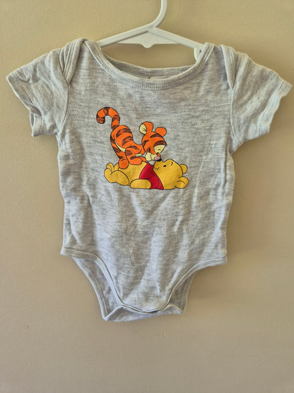 Winnie & Tigger Bodysuit 🐻🐯 - Size 00