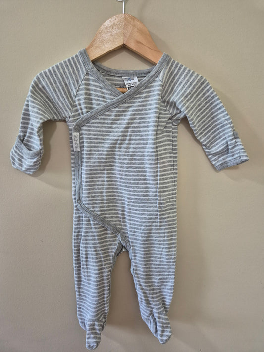 BONDS Onesie 🤍 Size 00