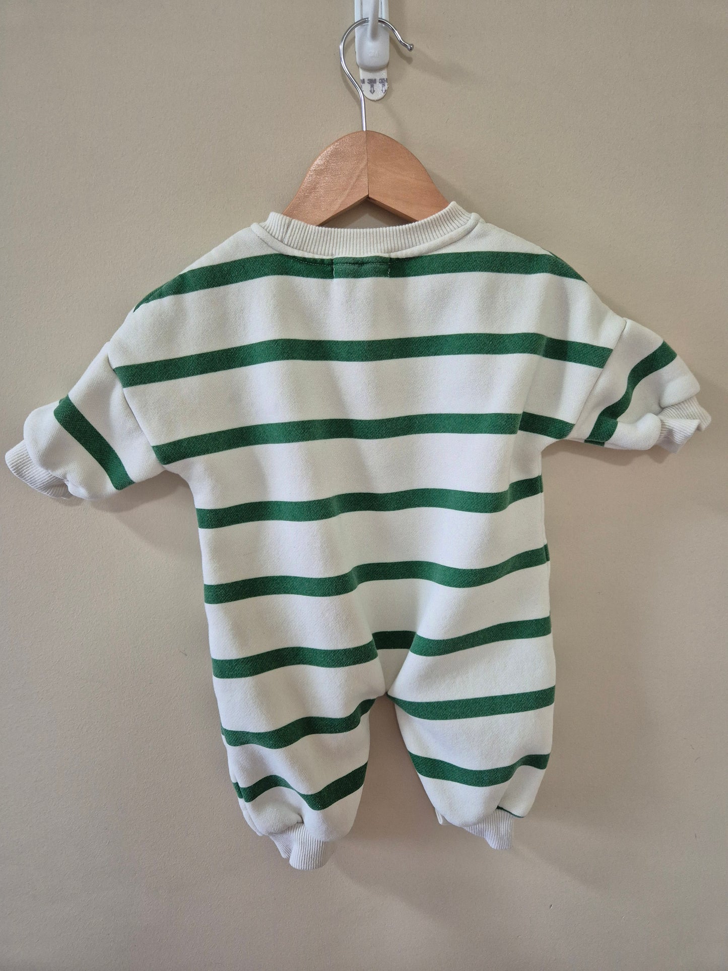 Cinnamon Baby Onesie Size 000