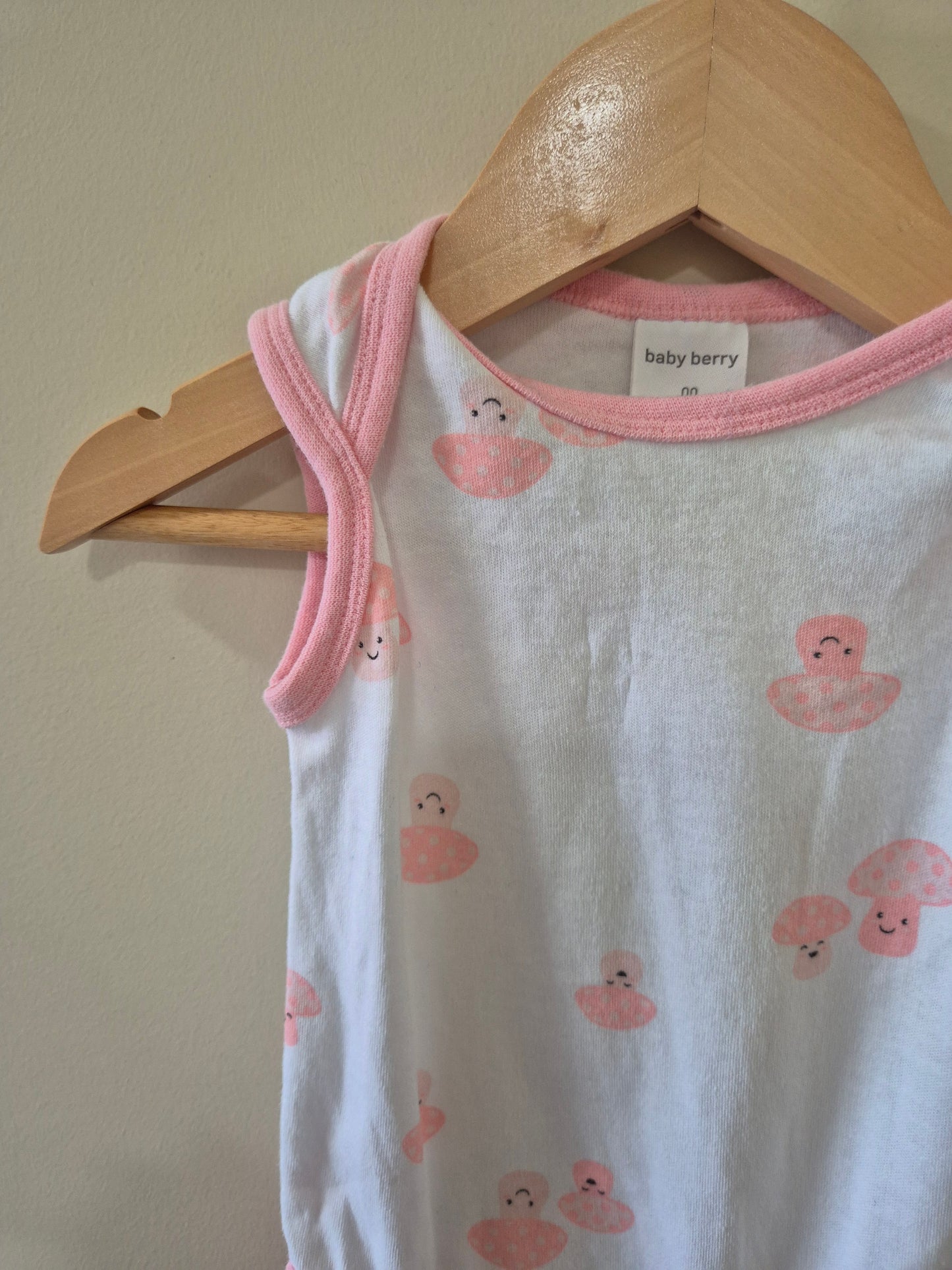 Pink Mushroom Bodysuit - 00🍄