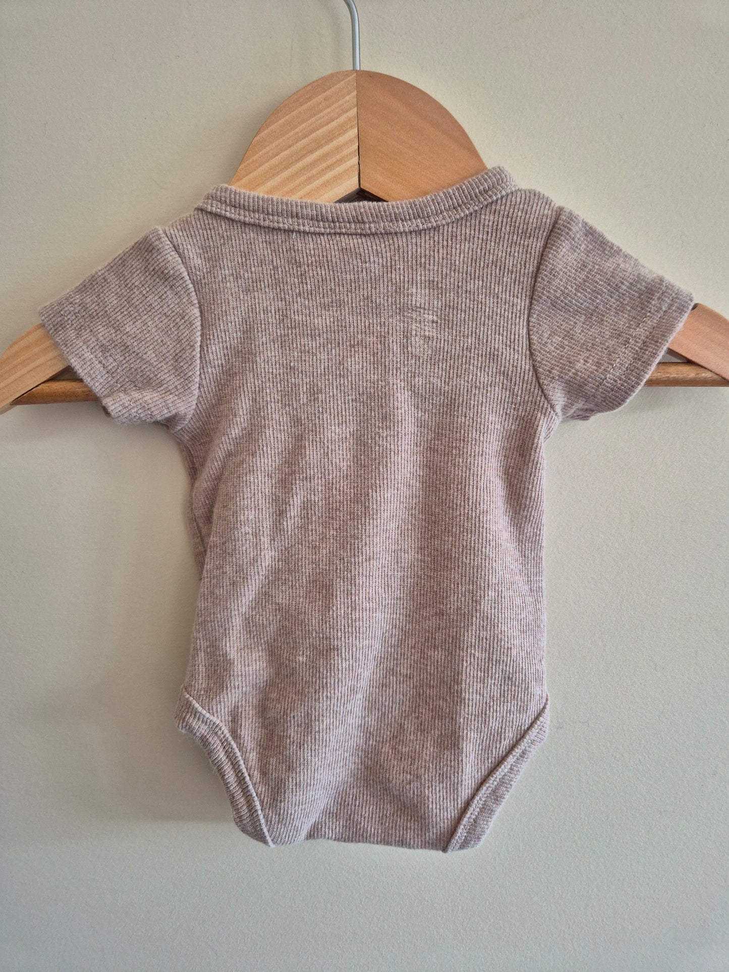 Baby Berry Short Sleeve Brown Bodysuit Size 0000