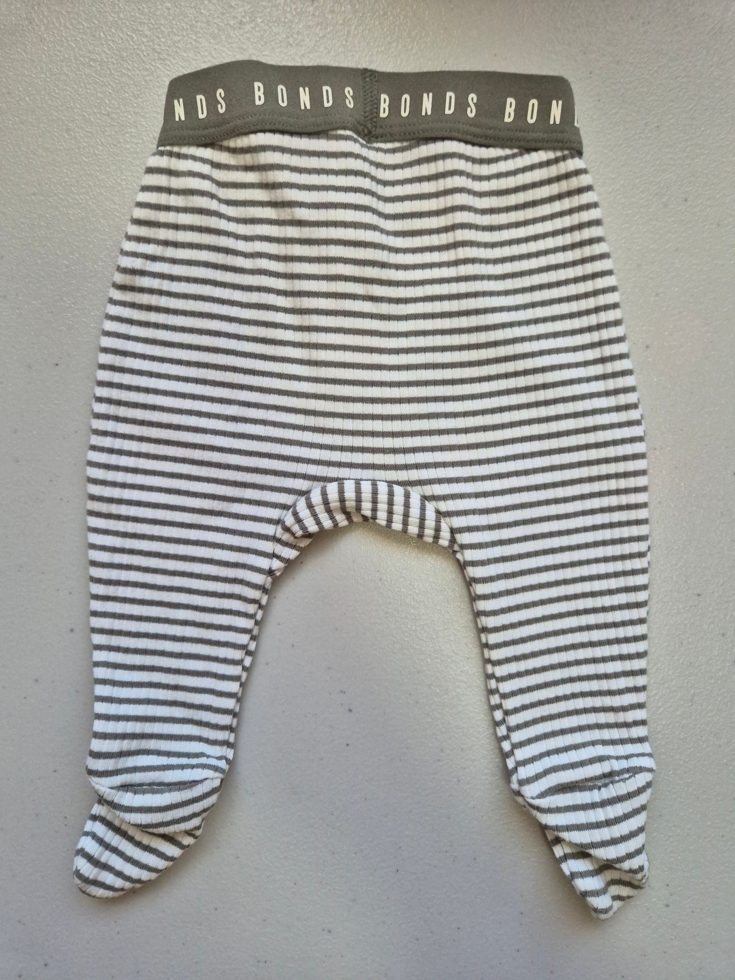 Newborn Ribbed Closed foot leggings