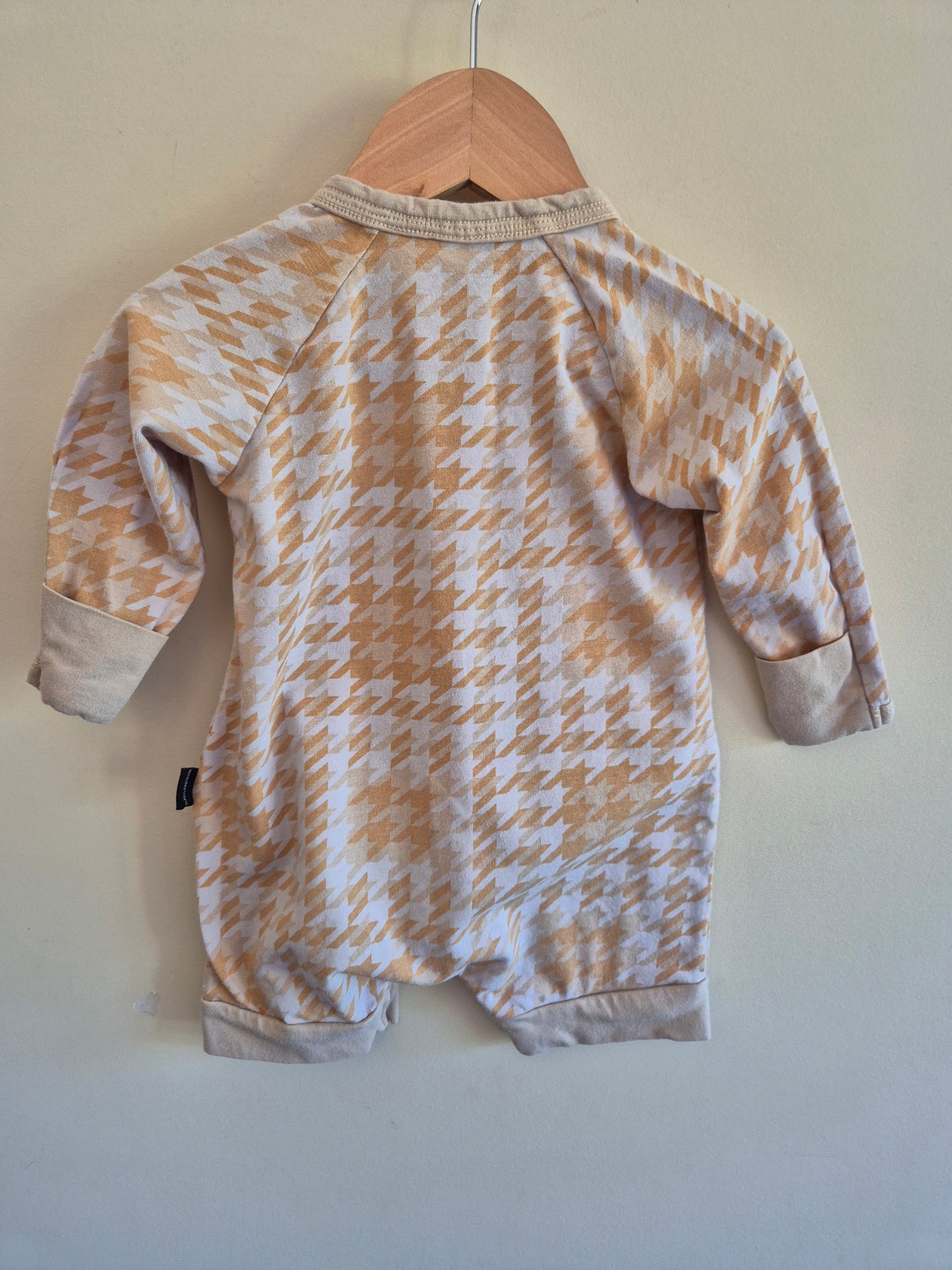 Wonderfresh Long Sleeve Romper Size 00