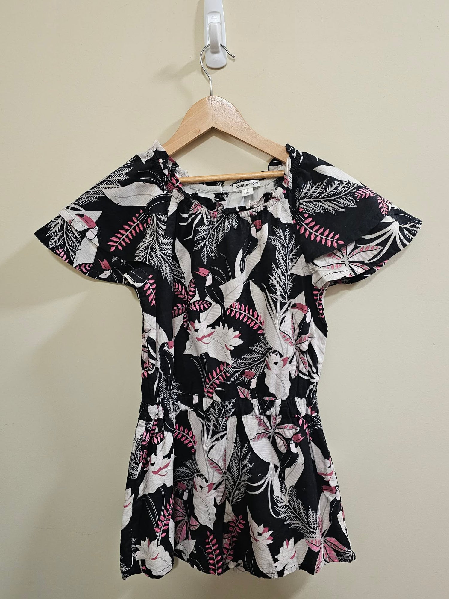Country Road Playsuit Size 10