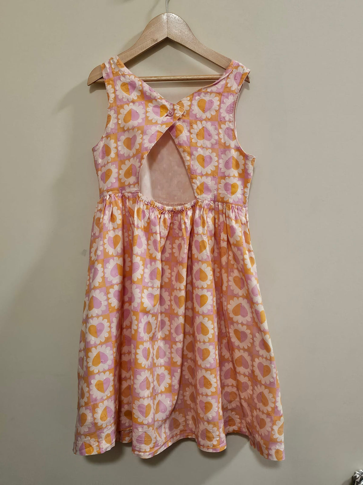 Milkshake Love Heart Dress Size 8