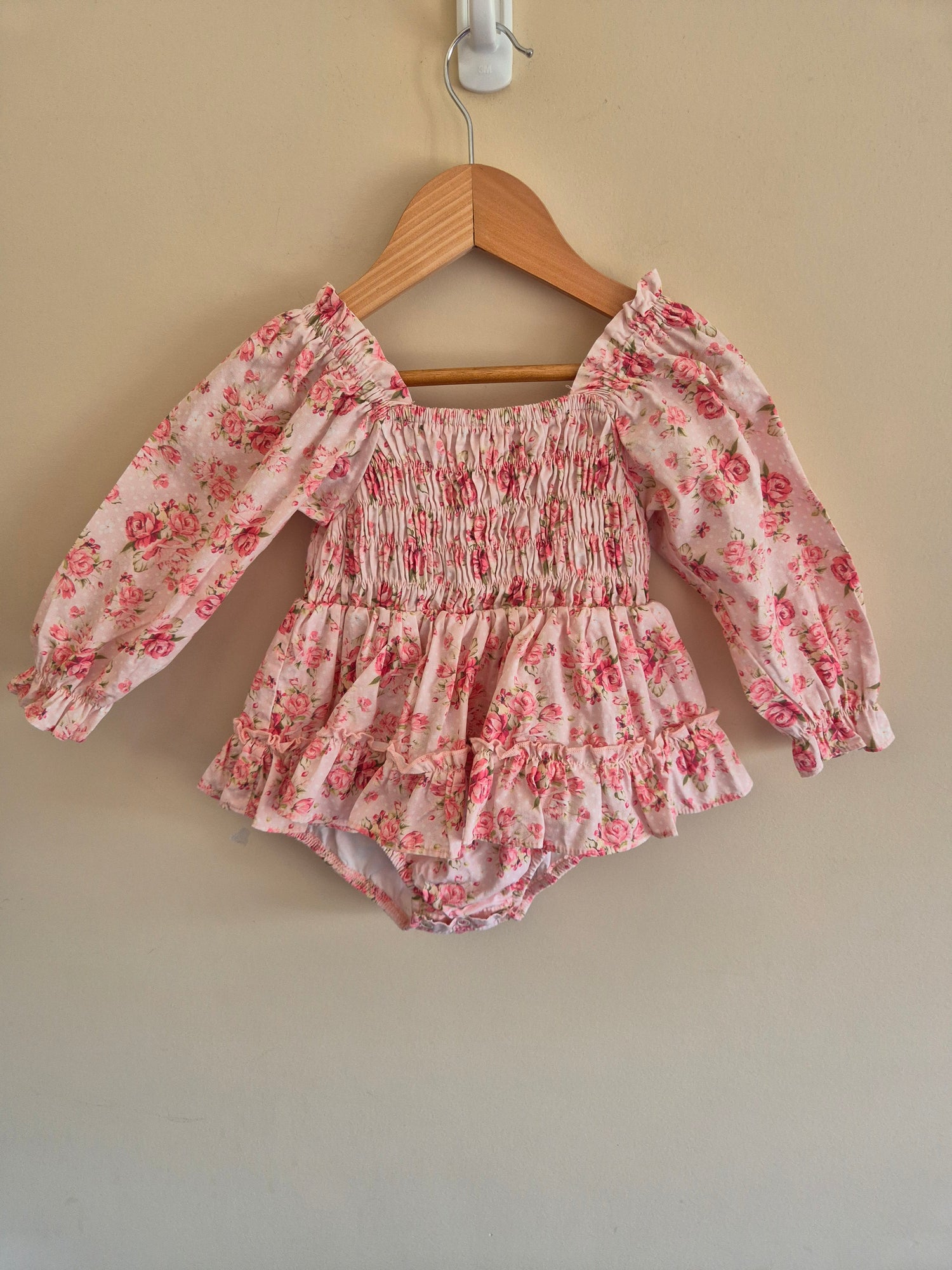 Arabella & Rose Long Sleeve Bodysuit Dress Size 2