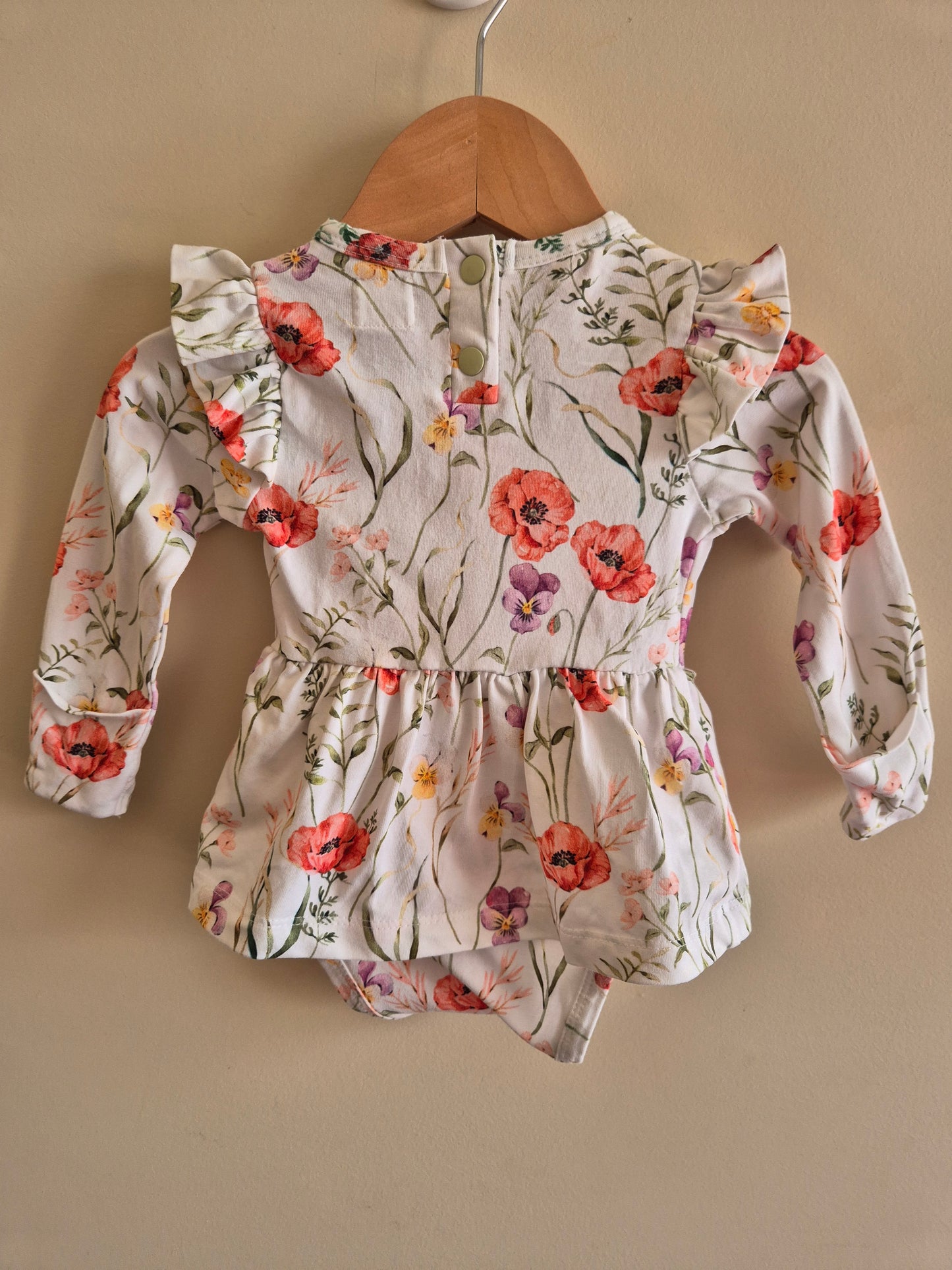 Snuggle Hunny Long Sleeve Bodysuit Dress Size 000