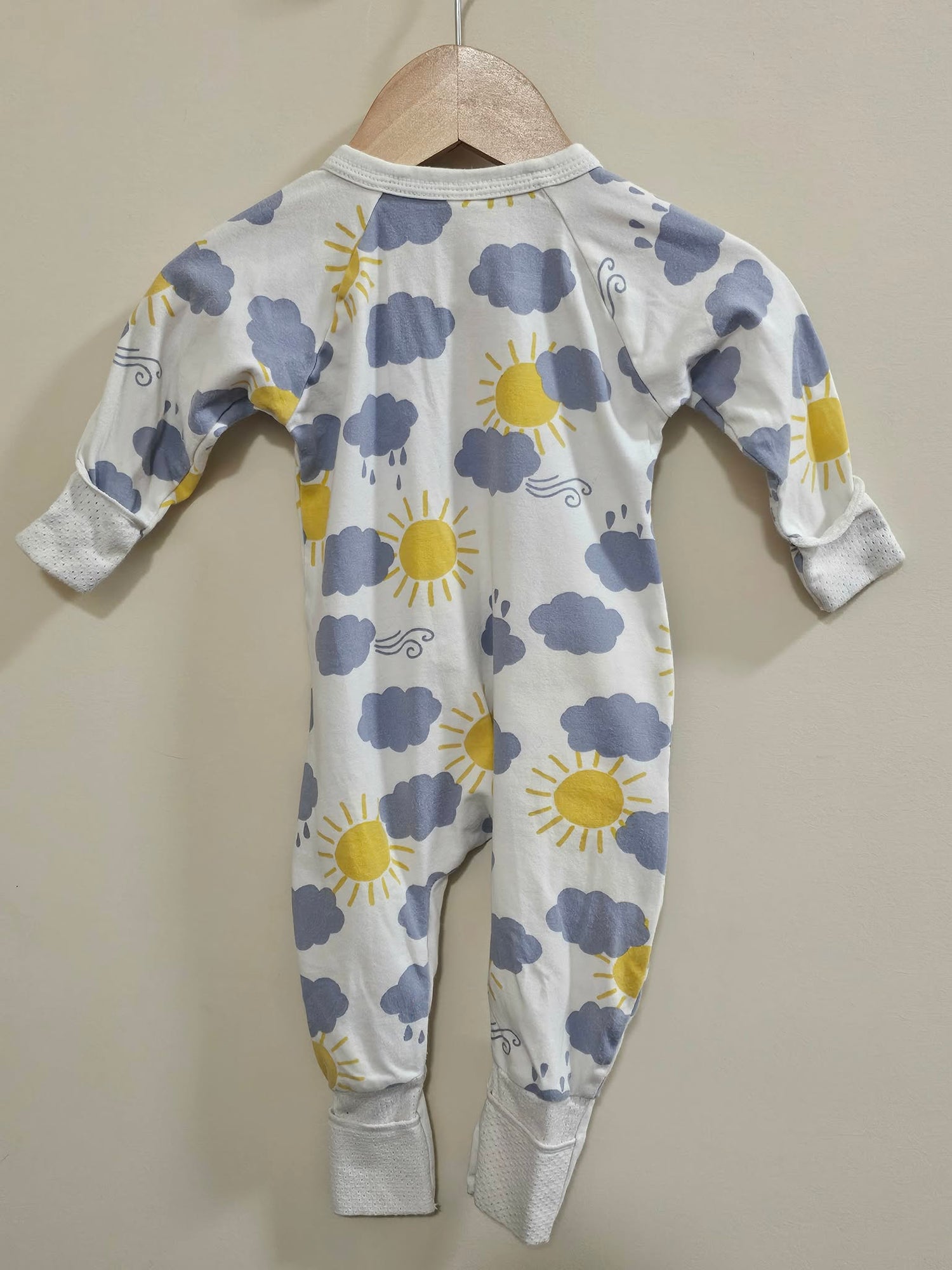 Bonds Wondercool Onesie Size 000