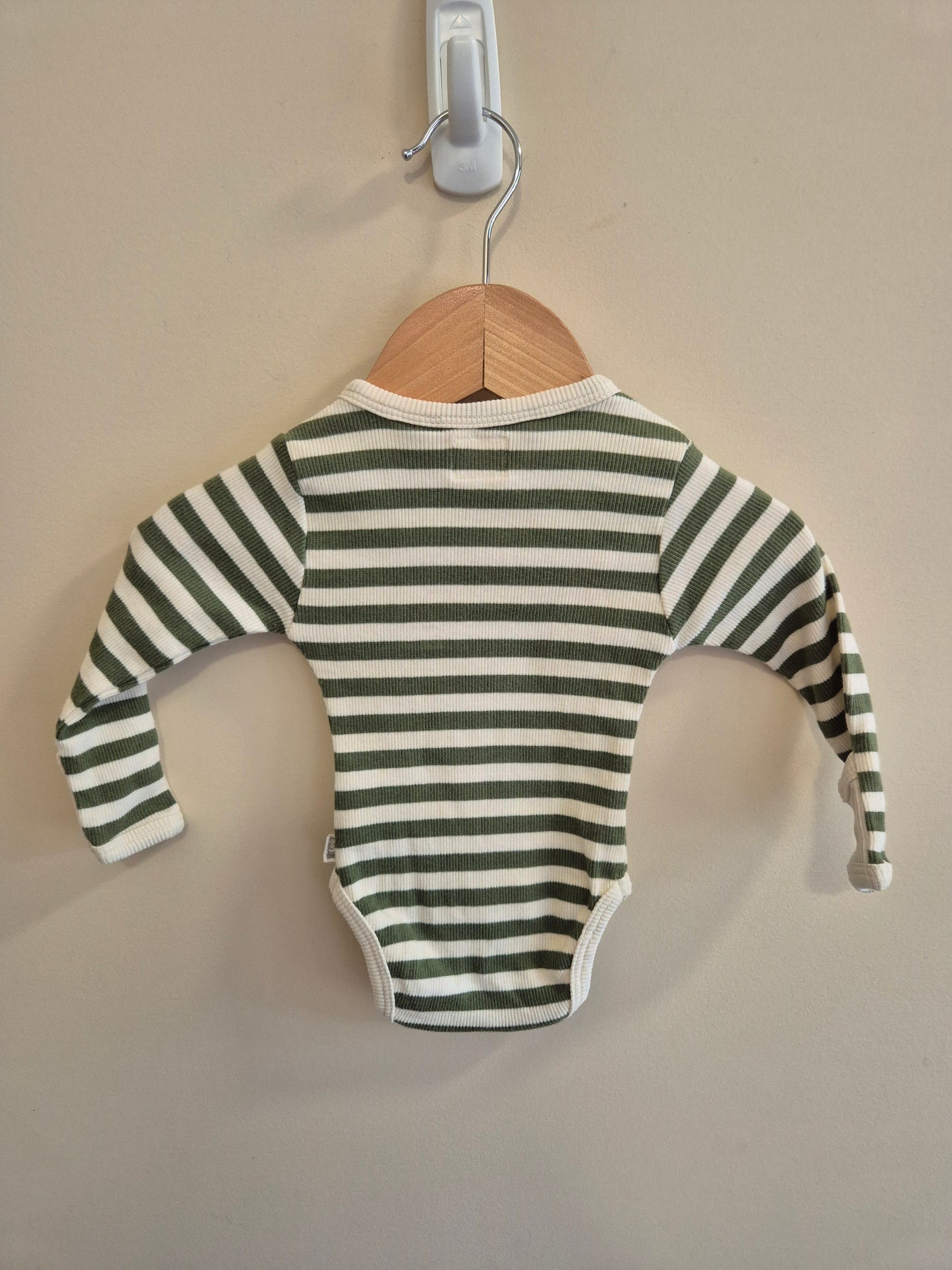 Snuggle Hunny Striped Long Sleeve Bodysuit Size 0000