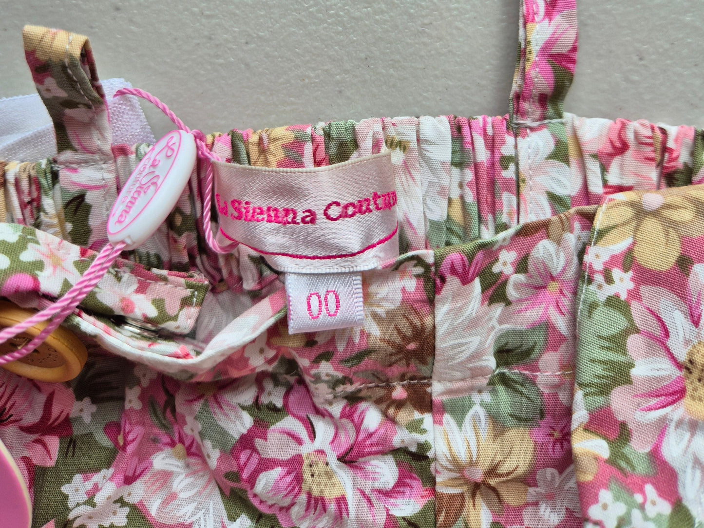 BNWT La Sienna Shorts with detachable suspenders Size 00