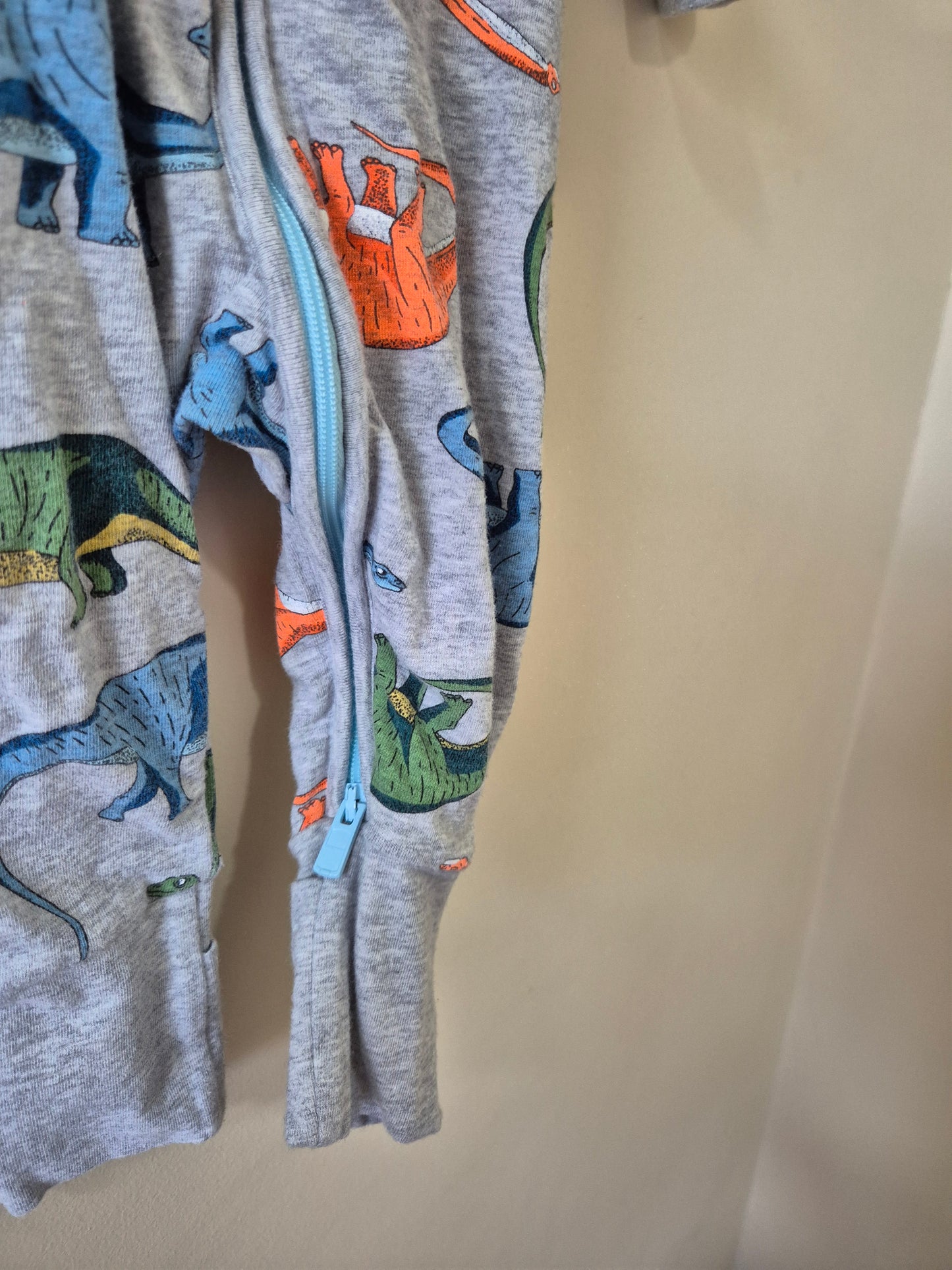 Dinosaur BONDS Onesie 🦕 - Size 000