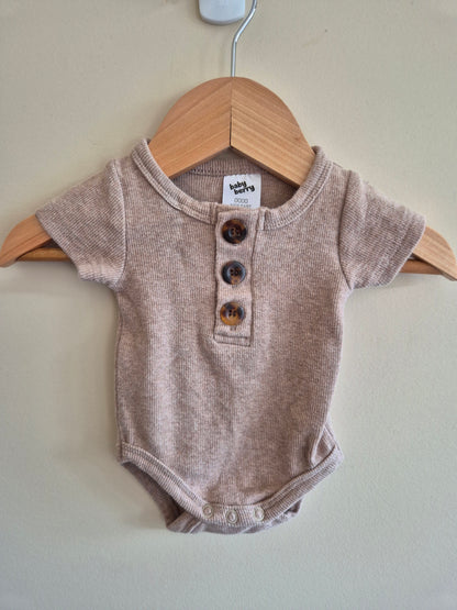 Baby Berry Short Sleeve Brown Bodysuit Size 0000