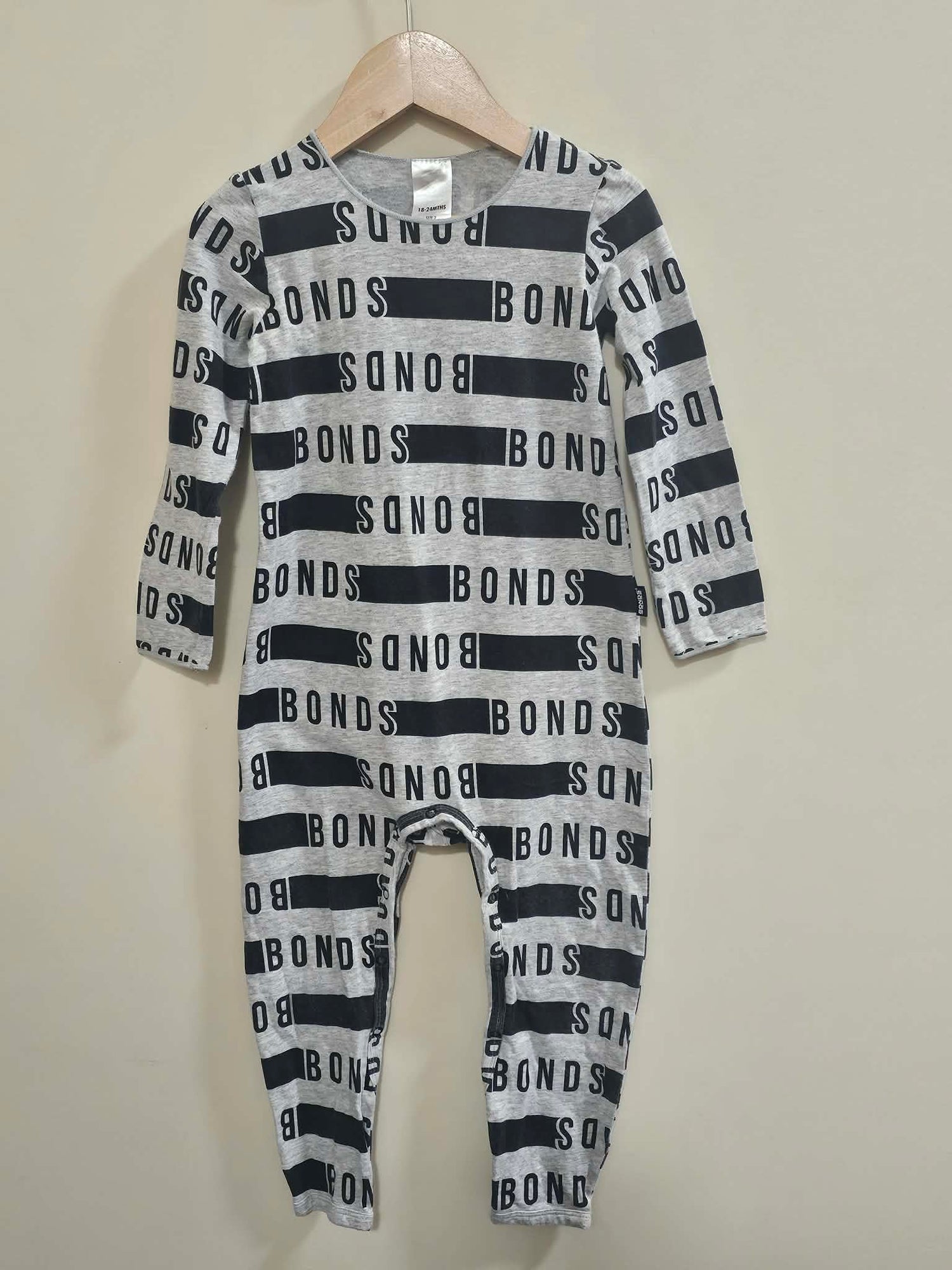 Bonds Onesie Size 2