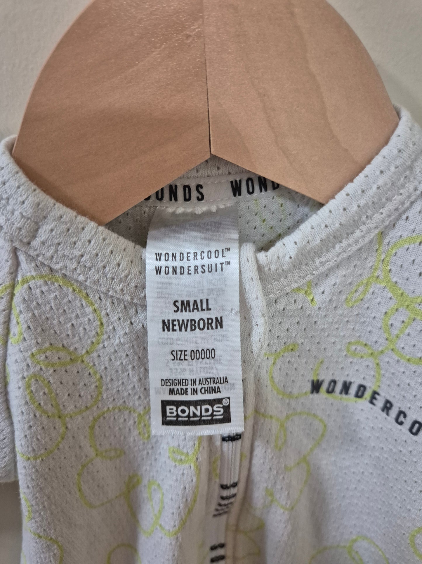 Bonds Wondercool Long Sleeve Romper Size 00000