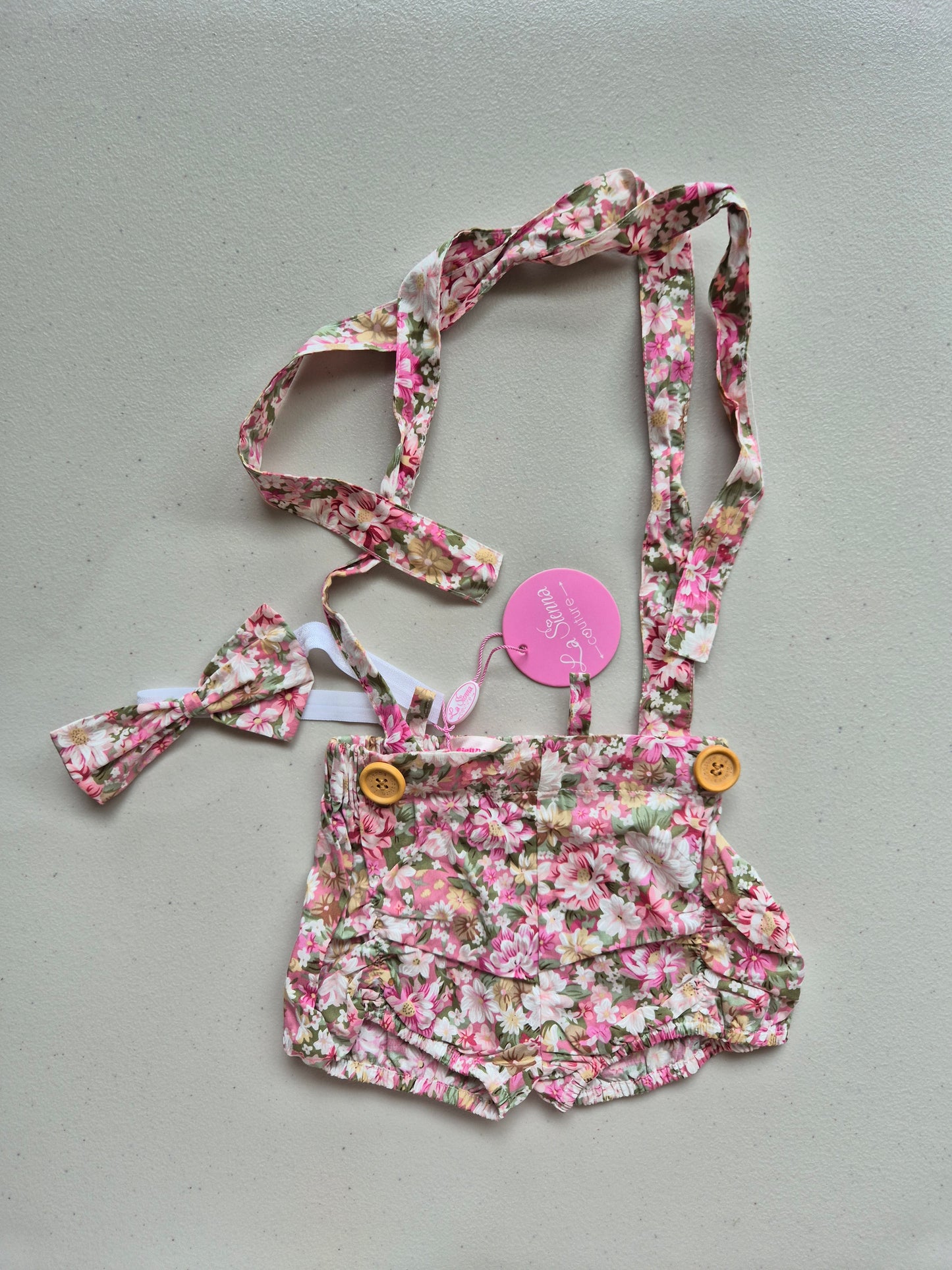 BNWT La Sienna Shorts with detachable suspenders Size 00