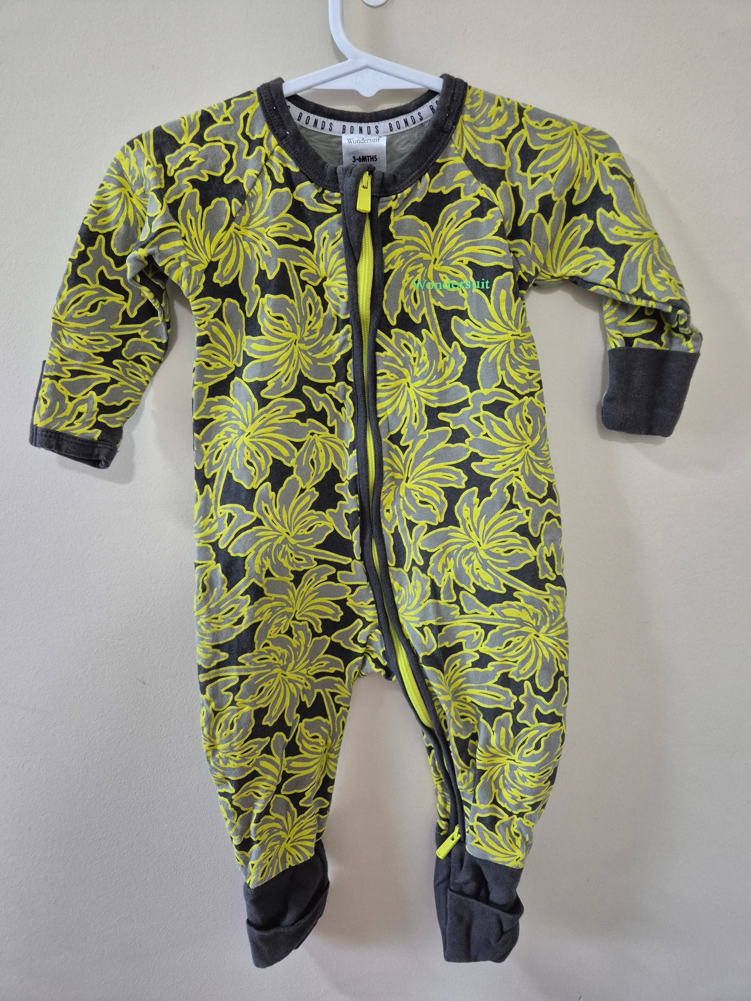 Bonds Wondersuit Size 00