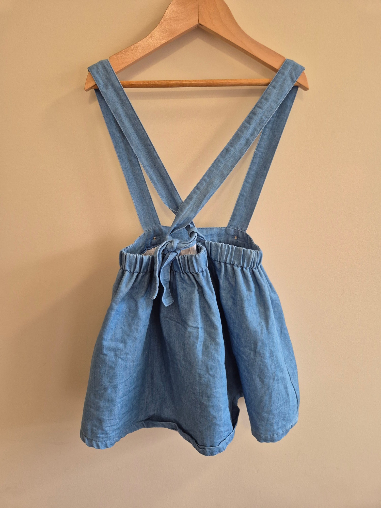 La Sienna Suspender Skirt Size 6