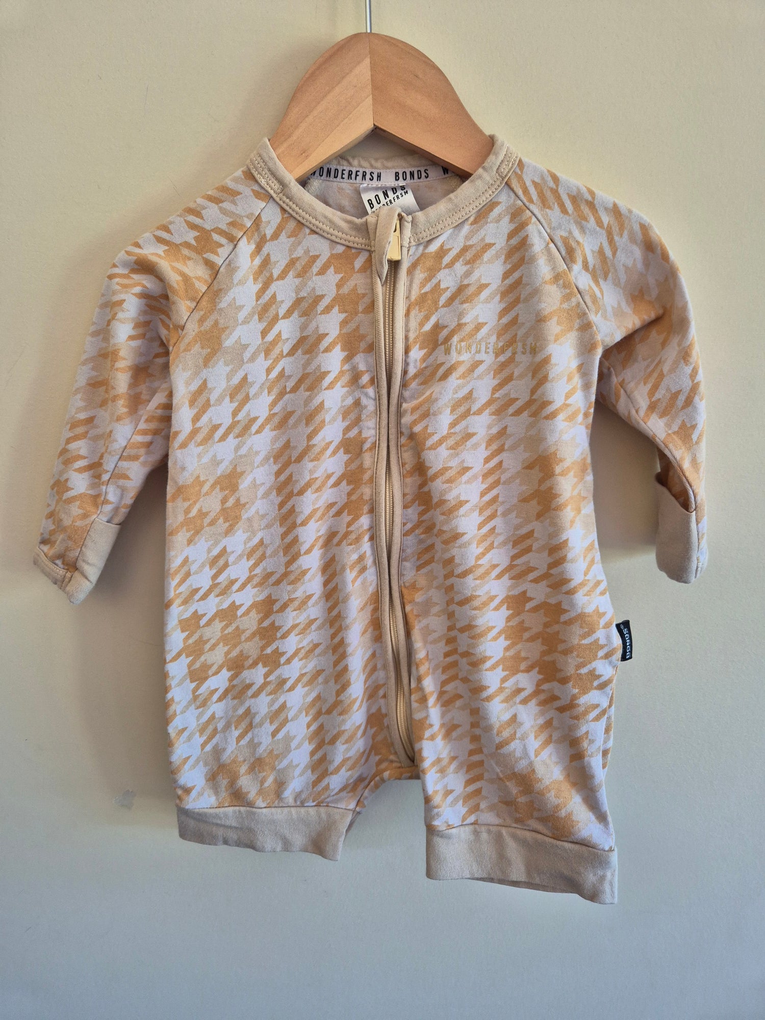 Wonderfresh Long Sleeve Romper Size 00