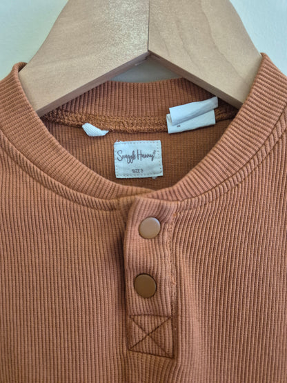 Snuggle Hunny Long Sleeve Ribbed Shirt Size 3