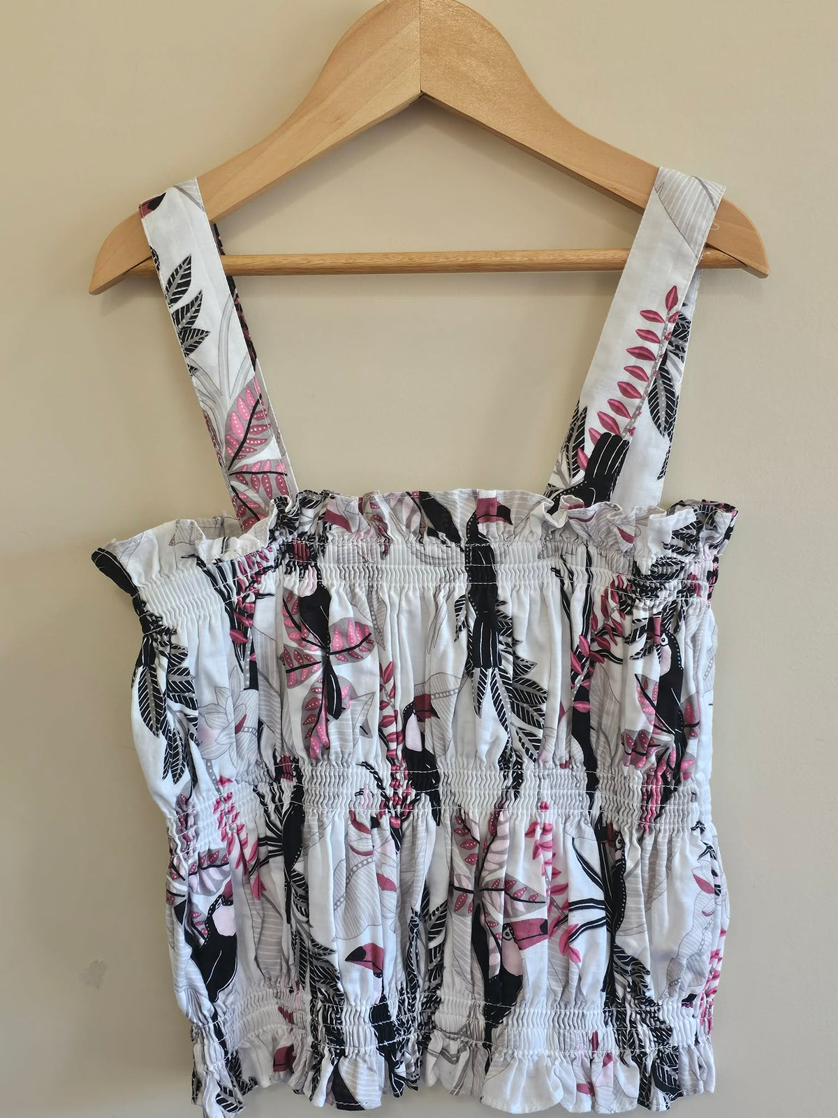 Country Road Crop Top Size 8
