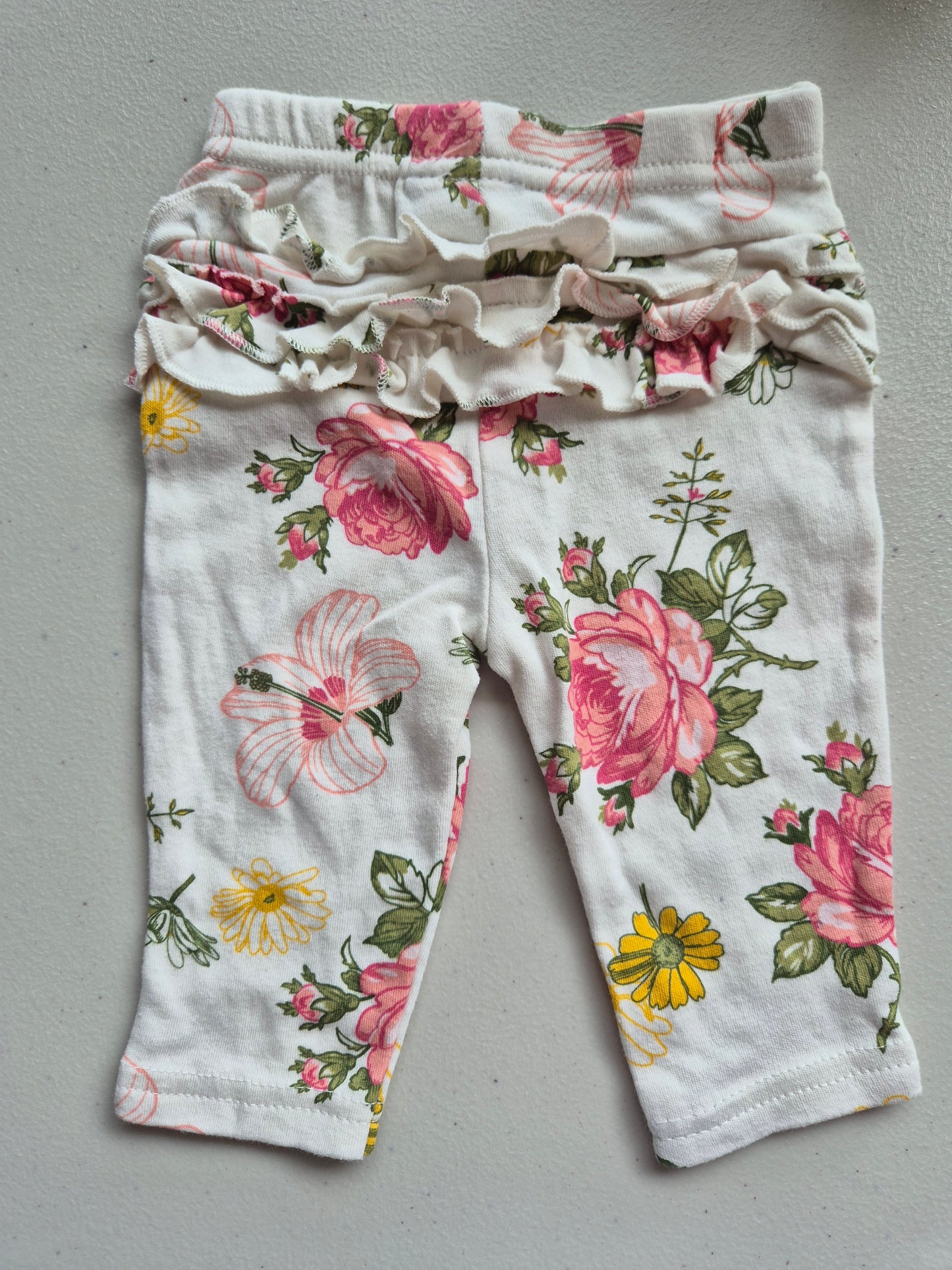 Renè Rofè Ruffle Leggings Size 00