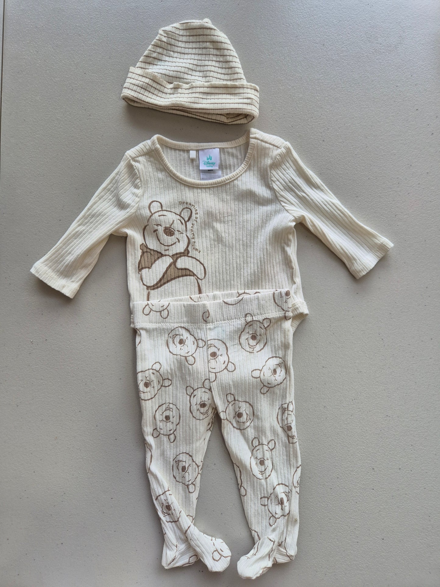 Newborn Winnie The Pooh Set