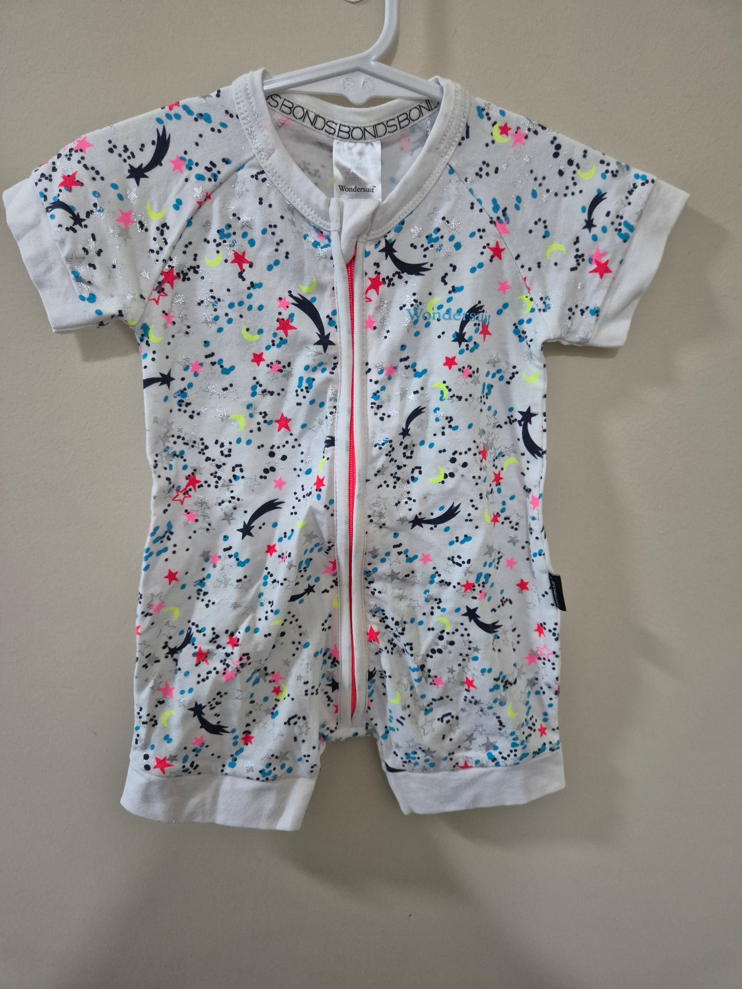 BONDS Shooting Stars (BNWT) - Size 000