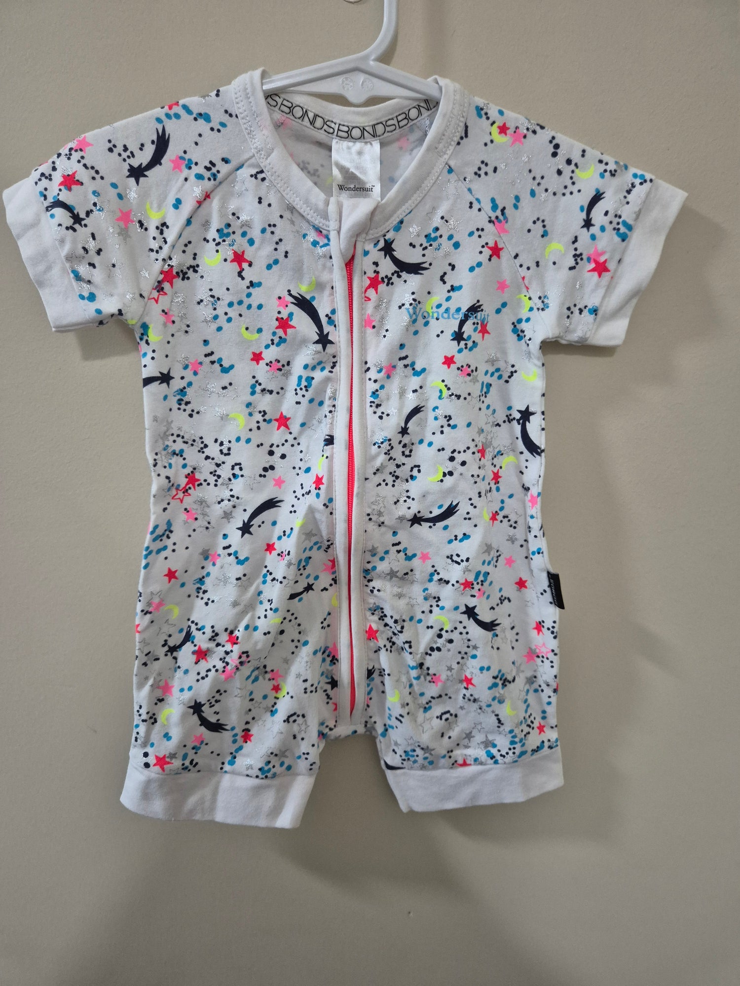 BONDS Shooting Stars (BNWT) - Size 000