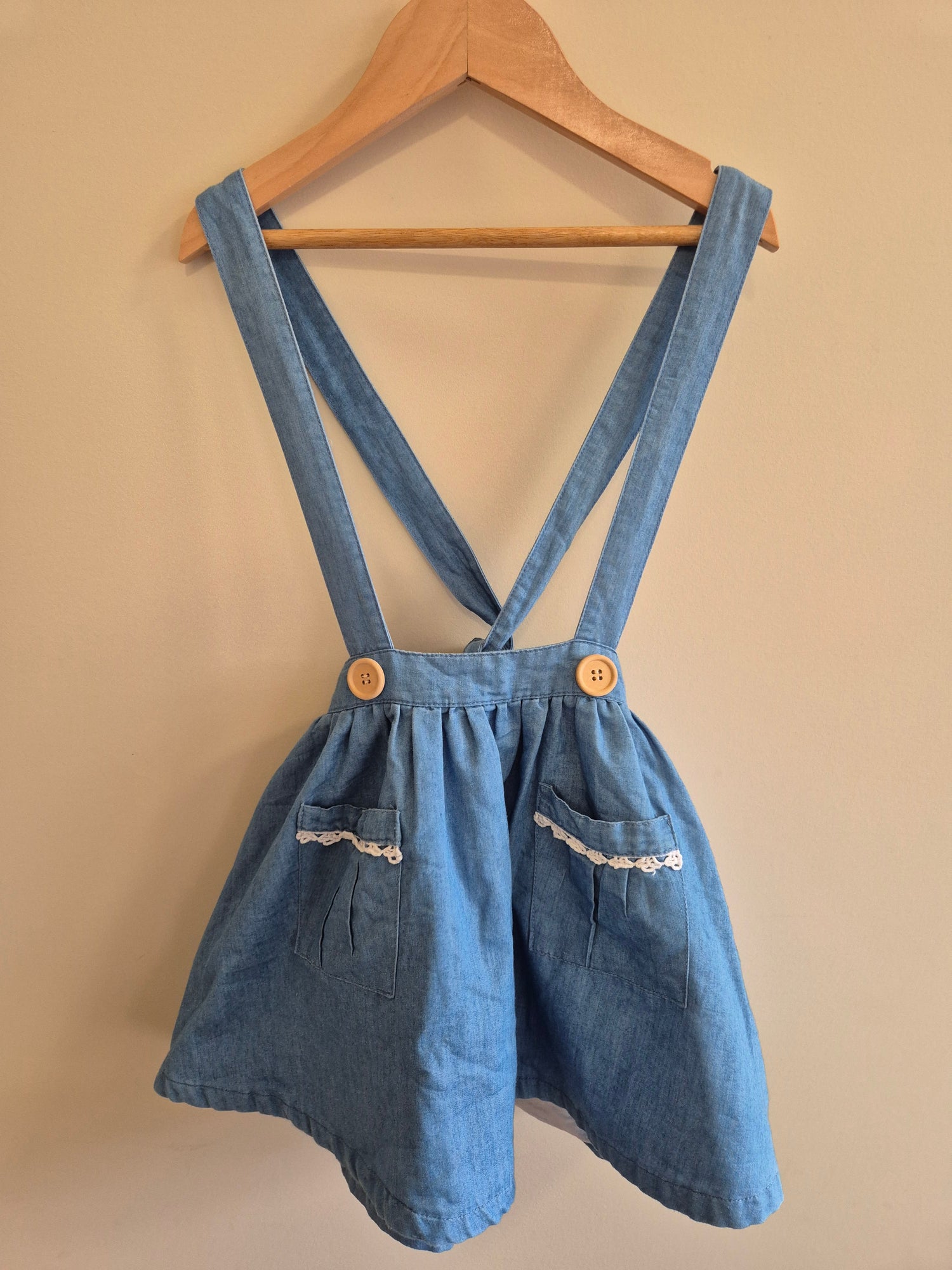 La Sienna Suspender Skirt Size 6