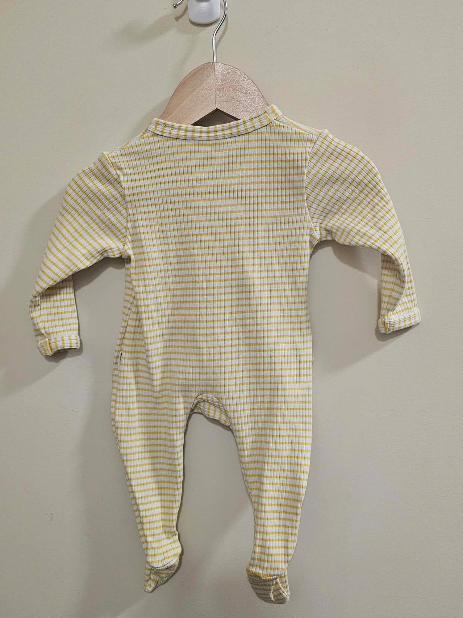 Bonds Yellow Wrap Onesie Size 0000
