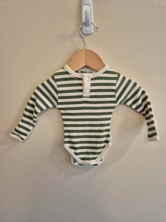 Snuggle Hunny Striped Long Sleeve Bodysuit Size 0000