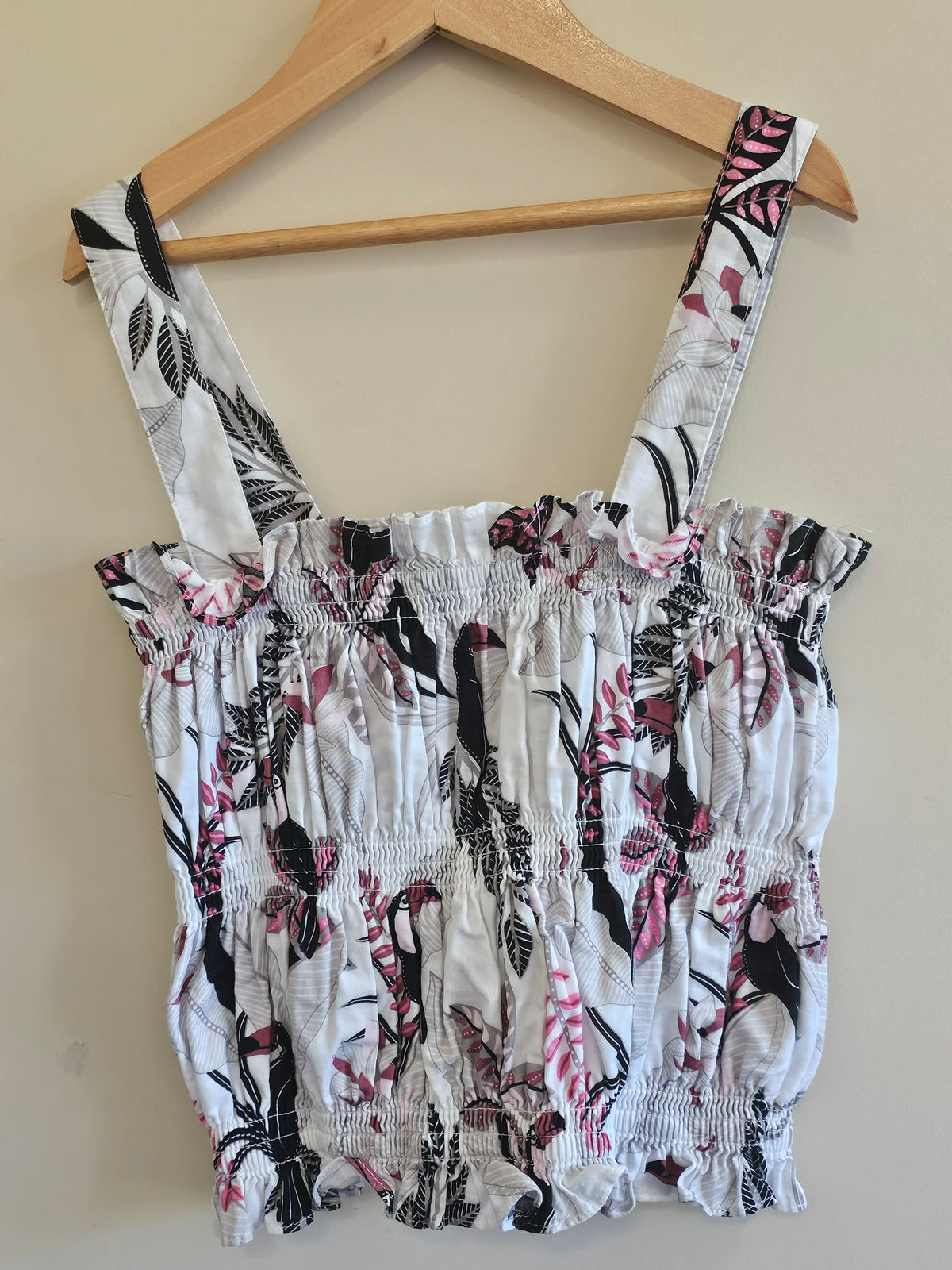 Country Road Crop Top Size 8