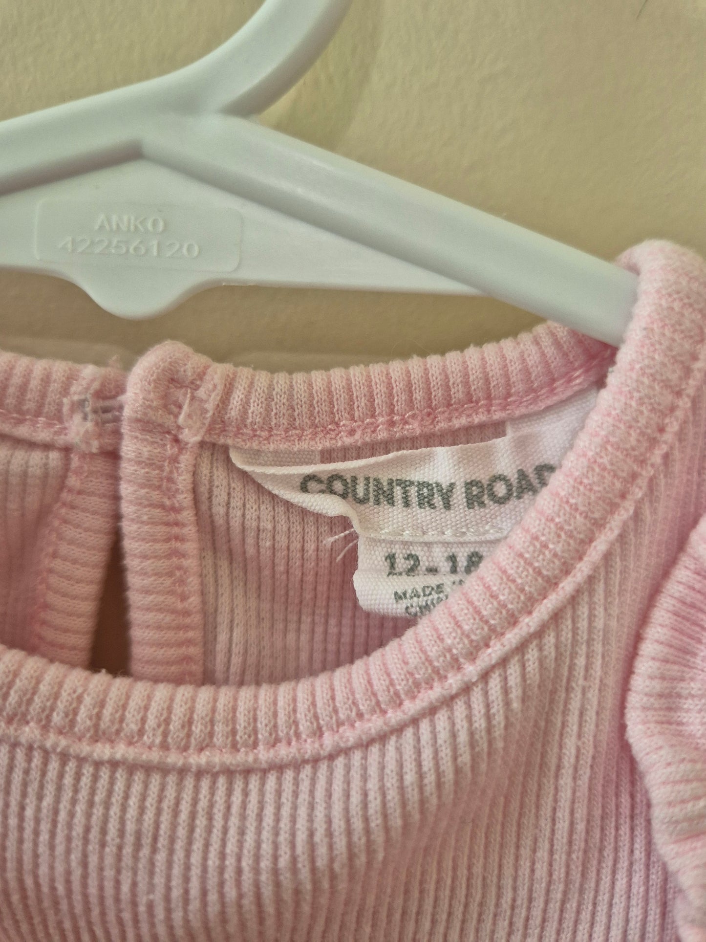 Country Road ribbed flutter top Size 1