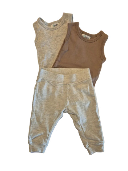 Basic Baby Bundle Singlets & Track Pants Size 000